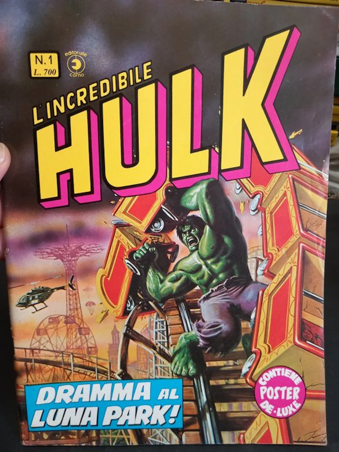 Incredible Hulk 1 - con poster ancora attaccato alle...