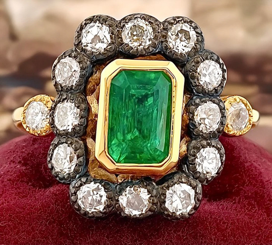 Ring - 18 kt. Yellow gold, Silver Emerald - Diamond