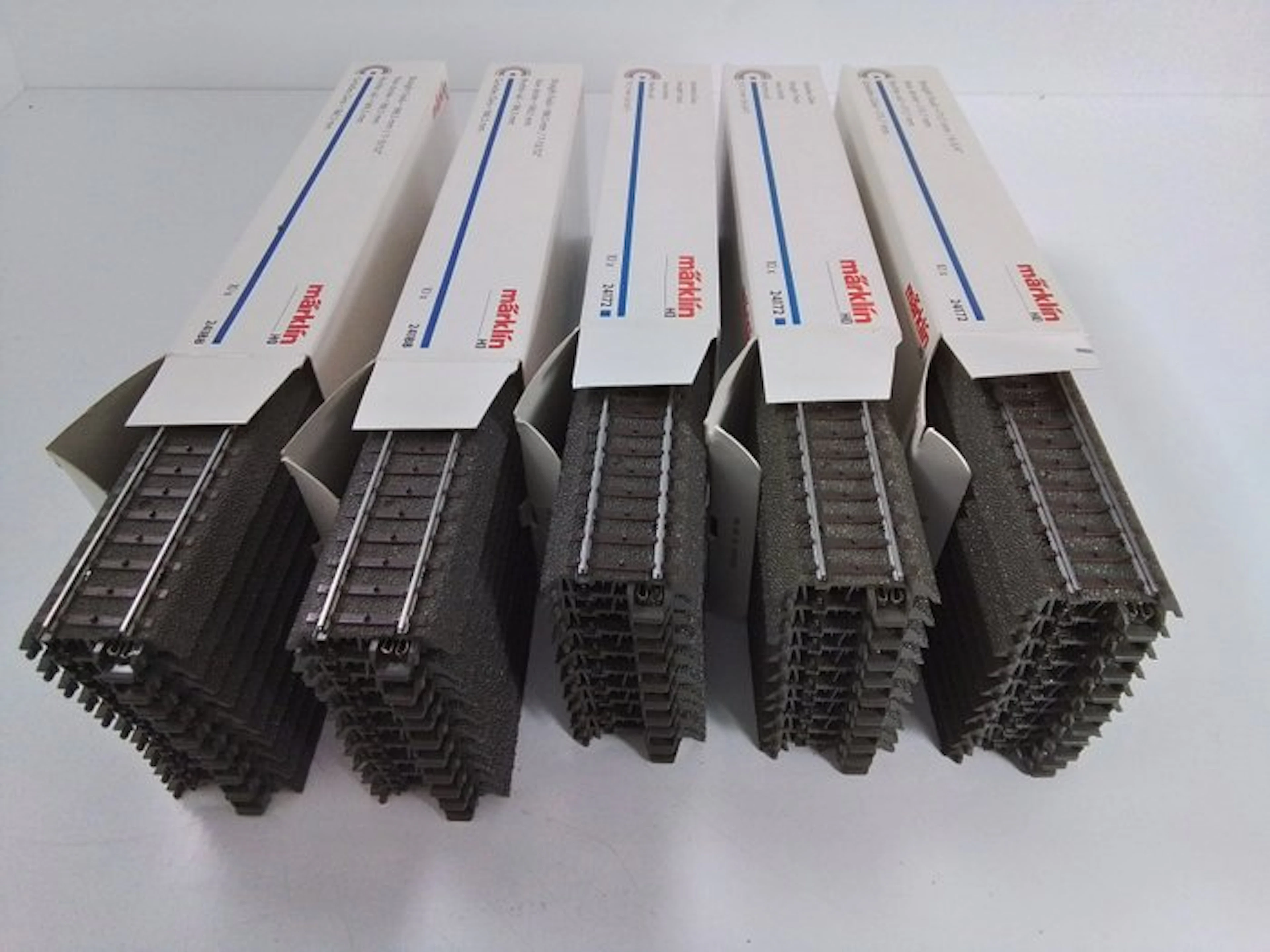 Märklin H0 - 24172/-188 - Model train (50) - 50 x right C rails