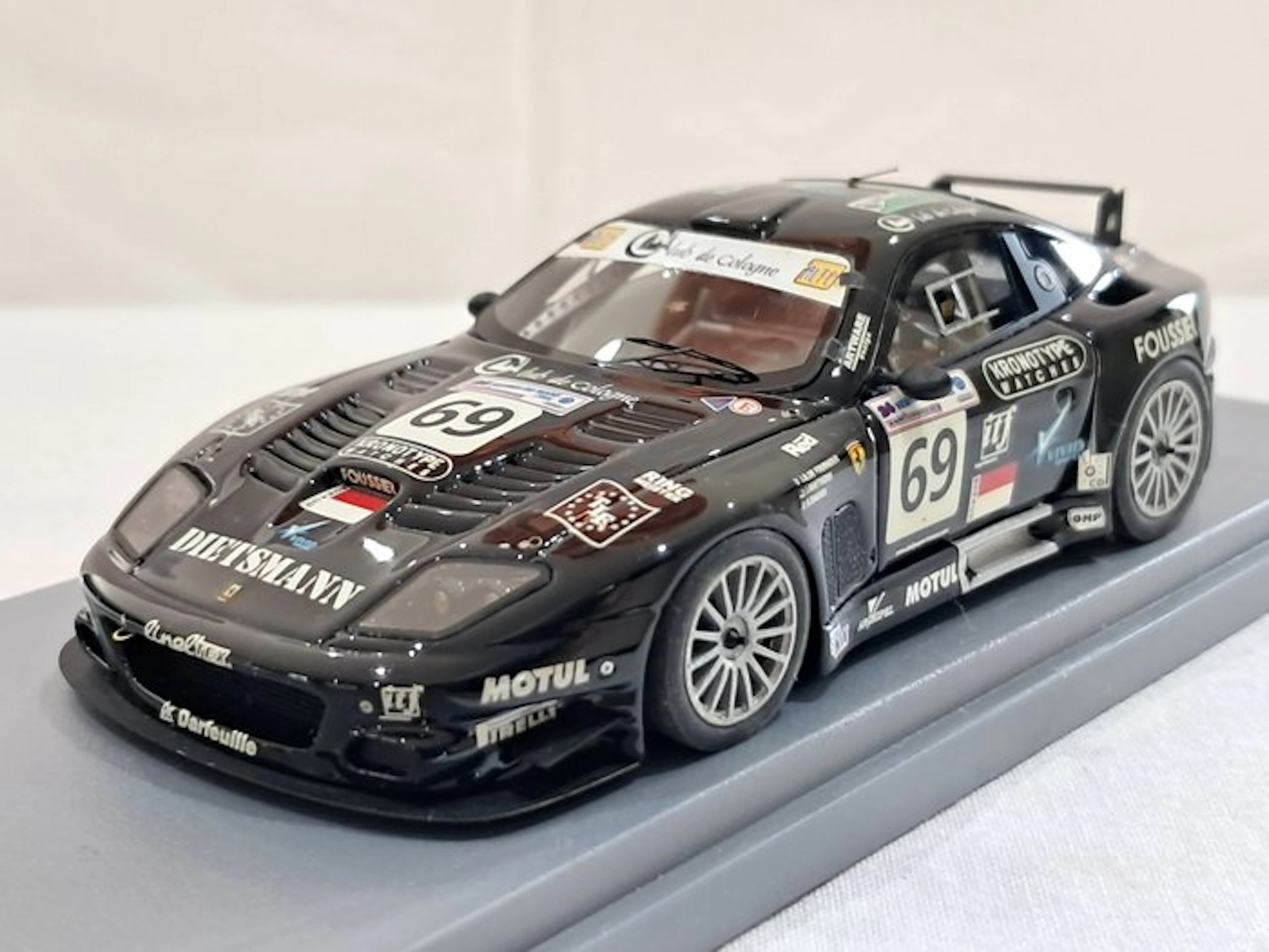 Gasoline / BBR Models (Italie) 1:43 - Model race car...