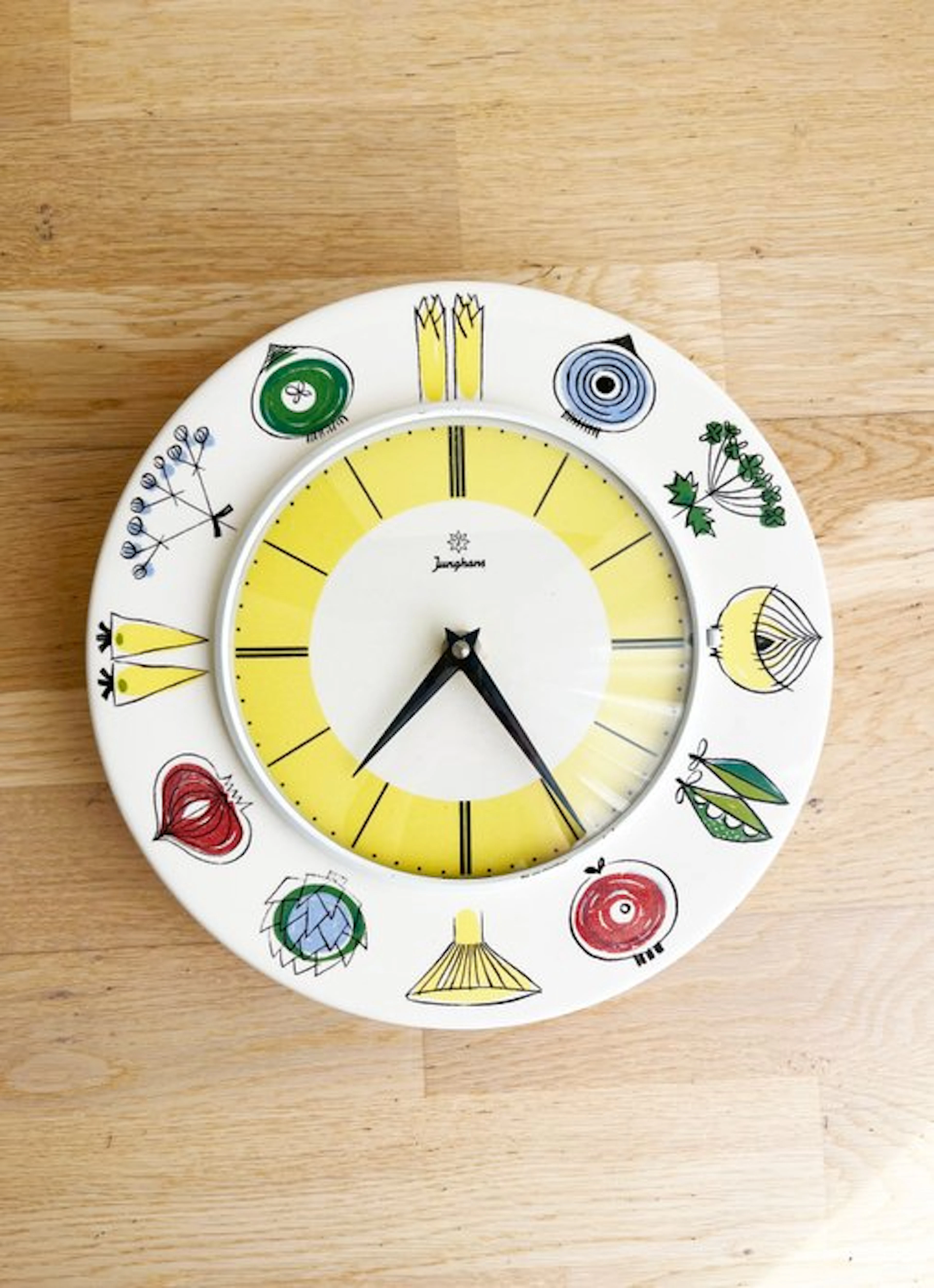 Wall clock - Junghans - Scandinavian design Ceramic...