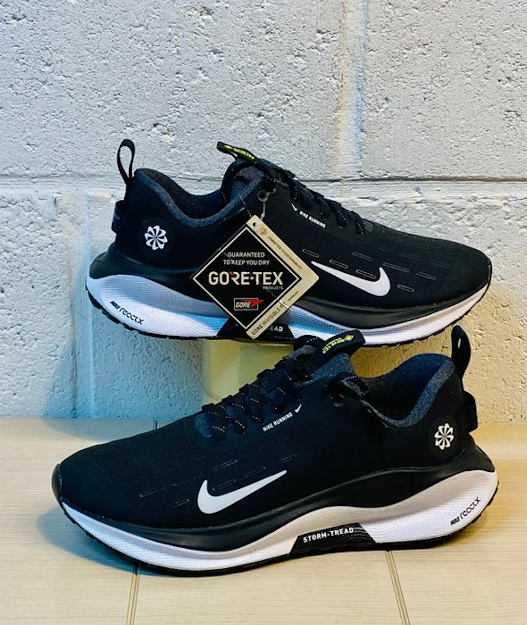 Nike - Infinity React Goretex P38,5 - Sneakers - Size: EU 38.5 - New with tags