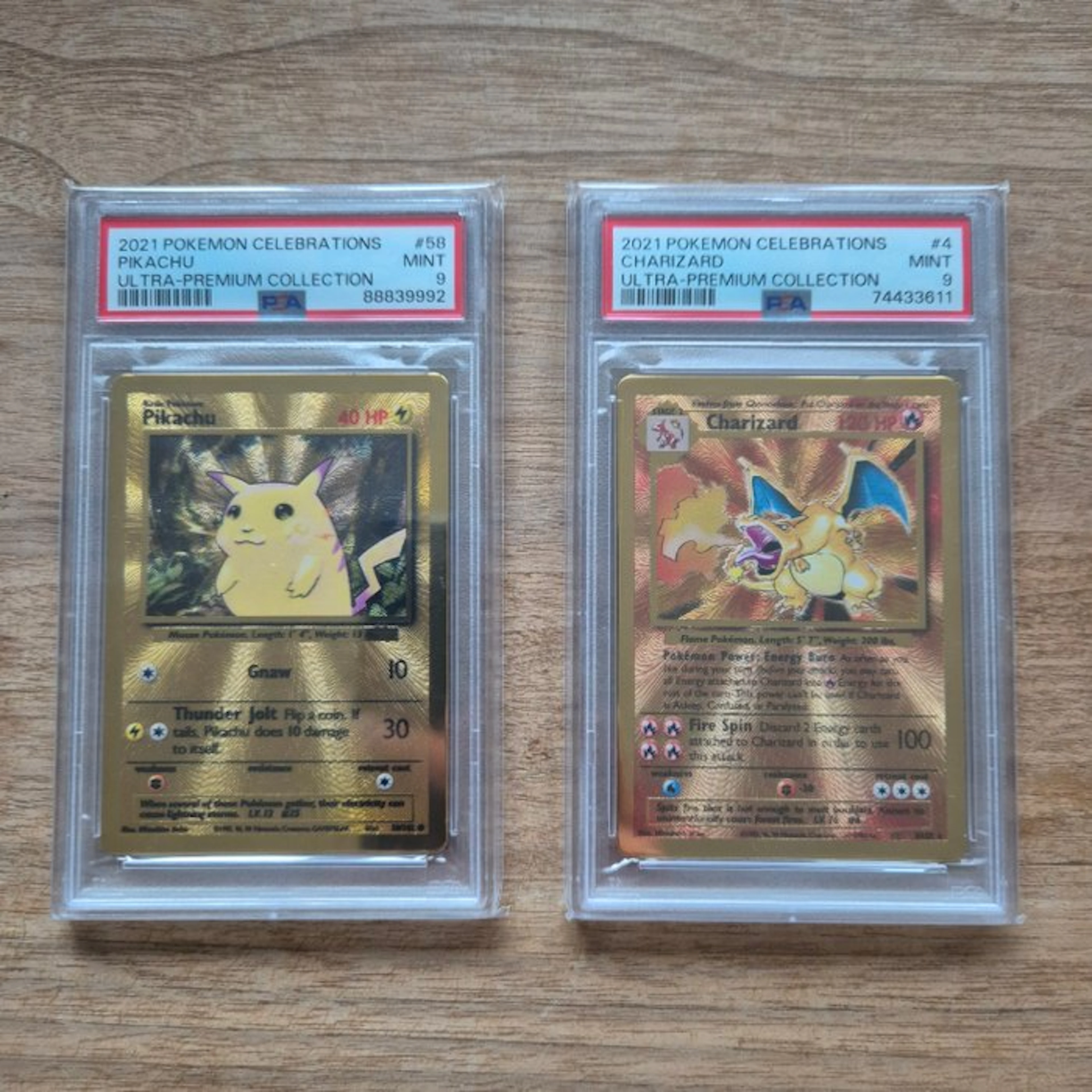 Pokémon - 2 Graded card - Pikachu