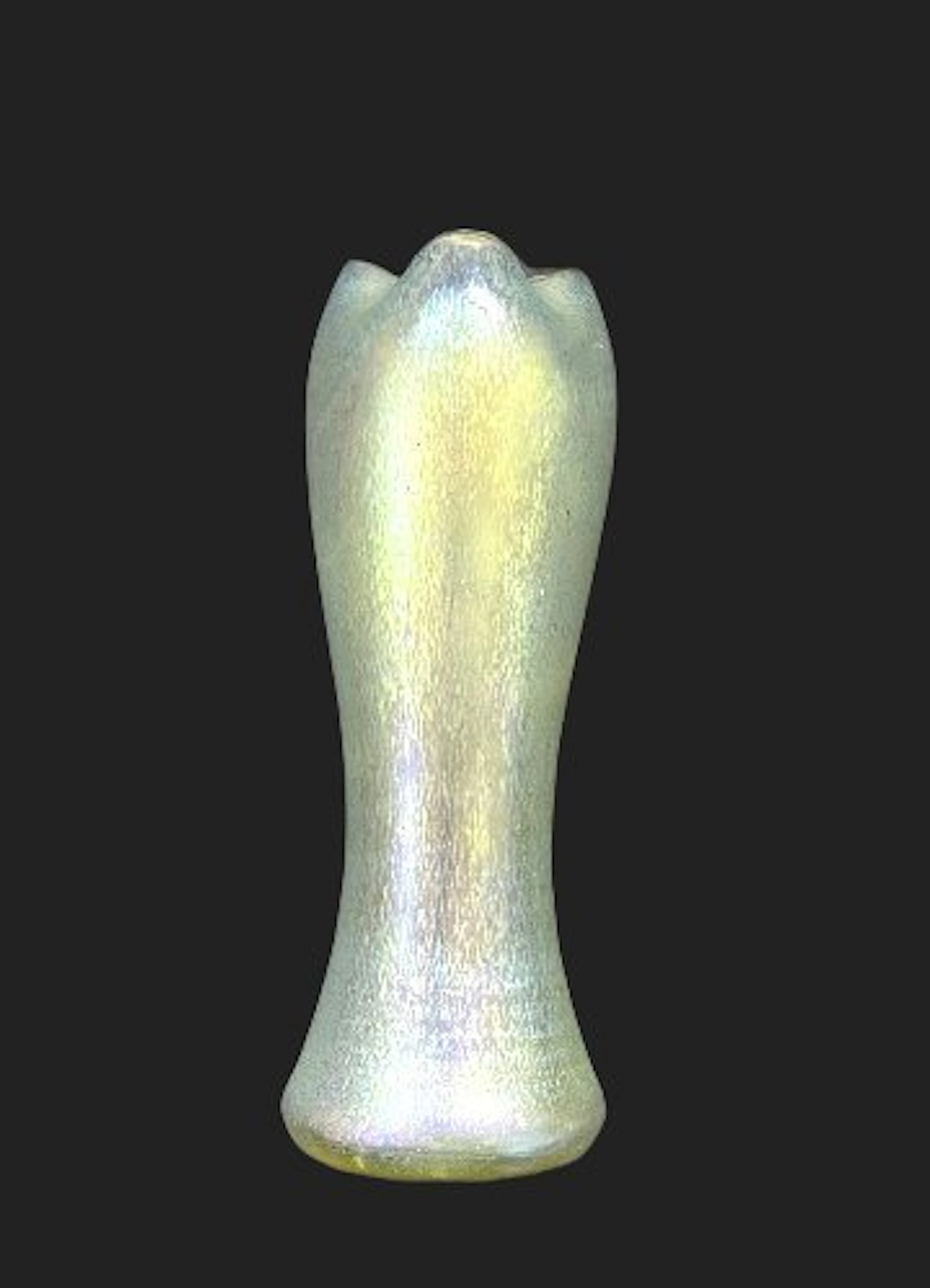 Loetz - PN I-3650 - Vase - Delphi - iridescent glass...