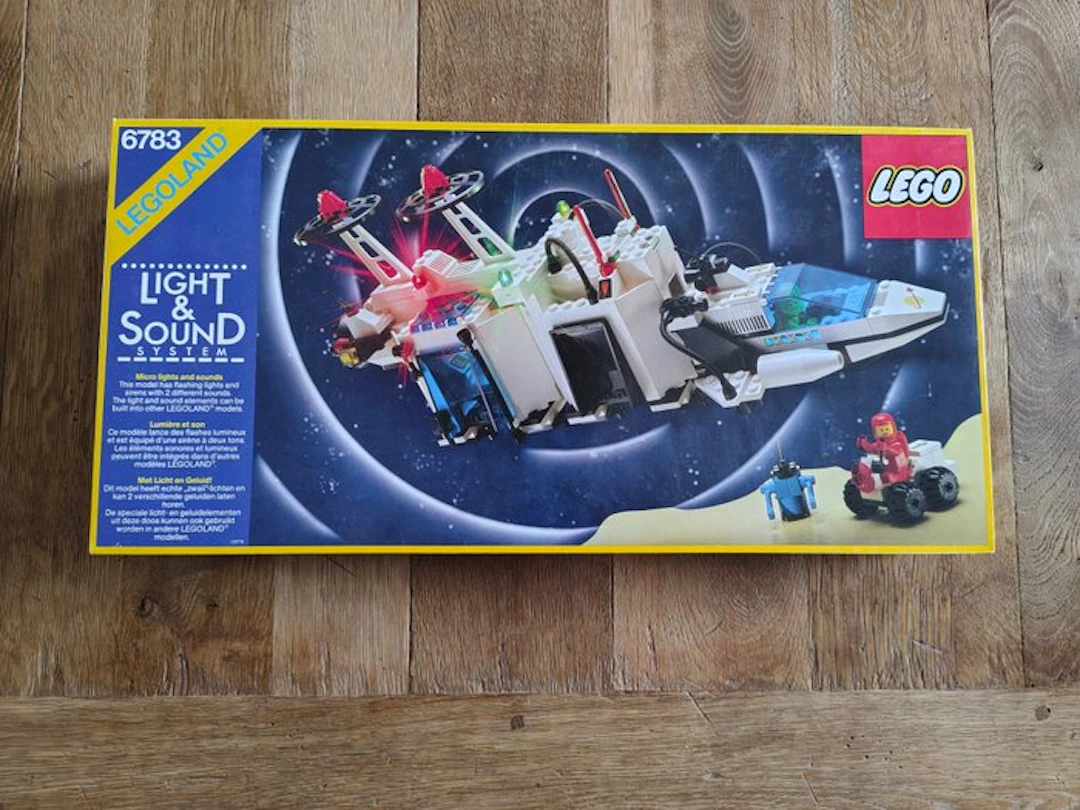 LEGO Set - 6783 - Space - Sonar Transmitting Cruiser sound and light
