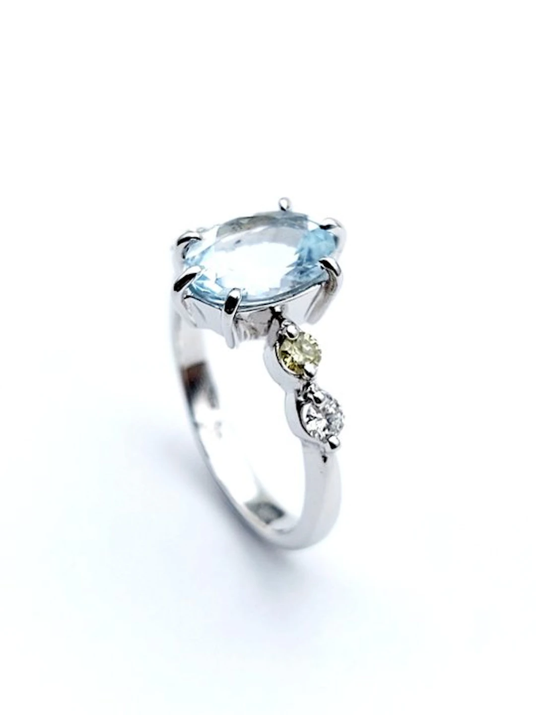 Ring - 14 kt. White gold Aquamarine - Diamond