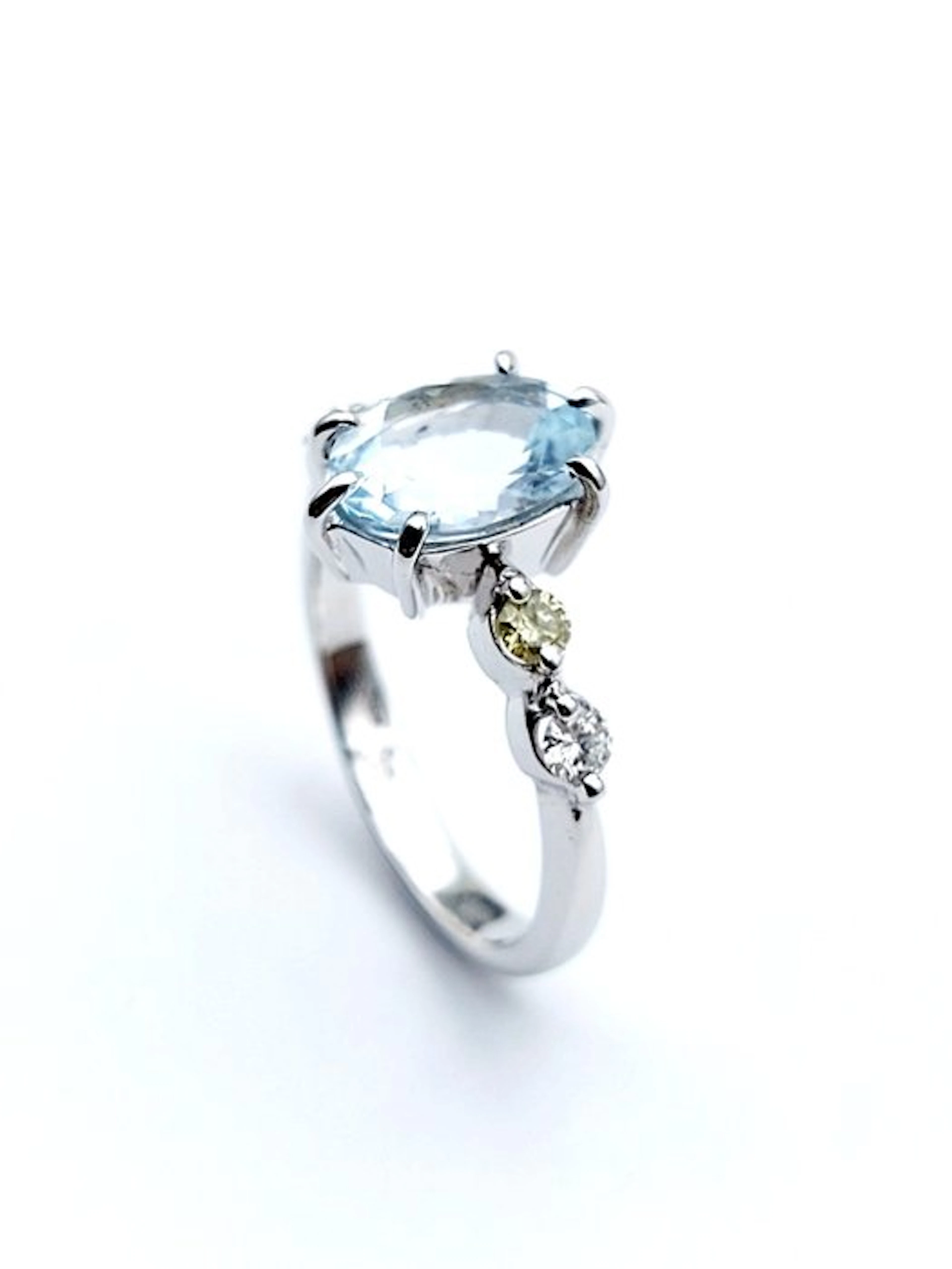 Ring - 14 kt. White gold Aquamarine - Diamond