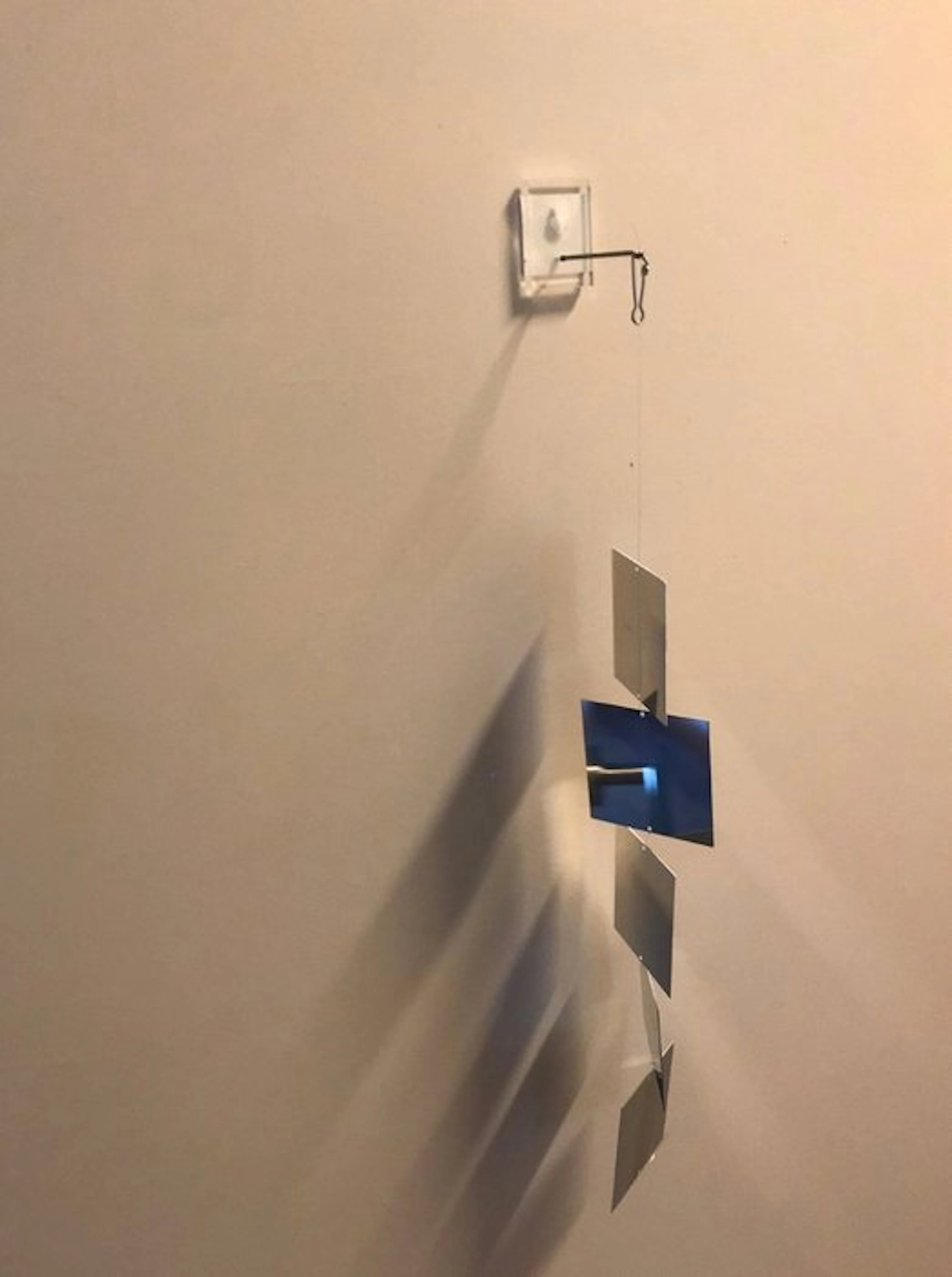 Julio Le Parc (1928) - Sculpture, Mobile carré argent - 37 cm - Aluminium