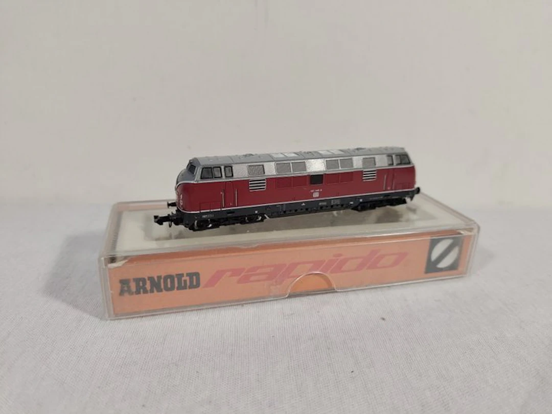 Arnold Rapido N - 2022 - Diesel locomotive (1) - BR 221