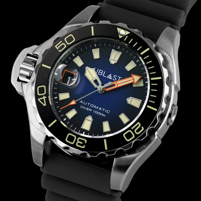 Ublast - Reverse Professional Diver 100 ATM - No reserve...