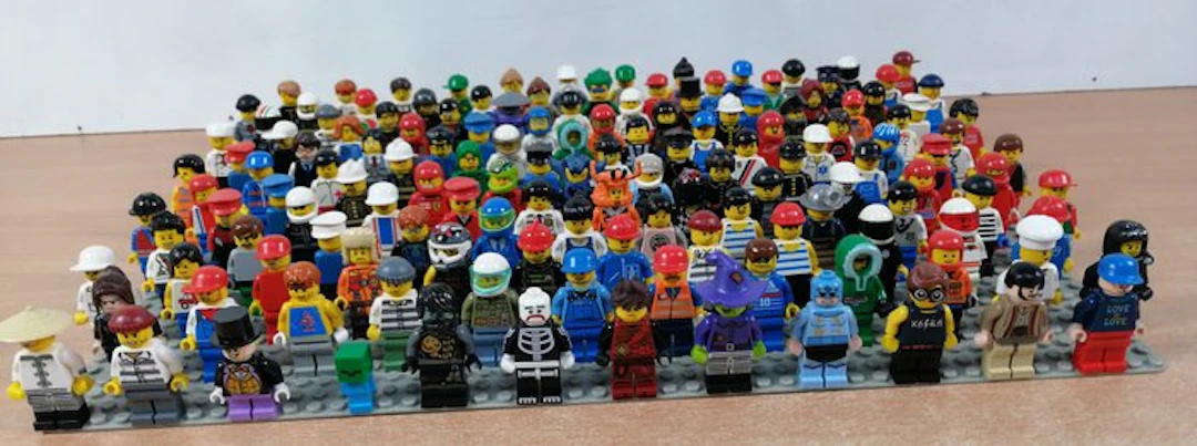 LEGO - Minifigures - 02. partij van poppetjes 144 stuks - 1990-2000