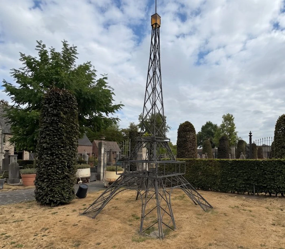 Outdoor sculpture