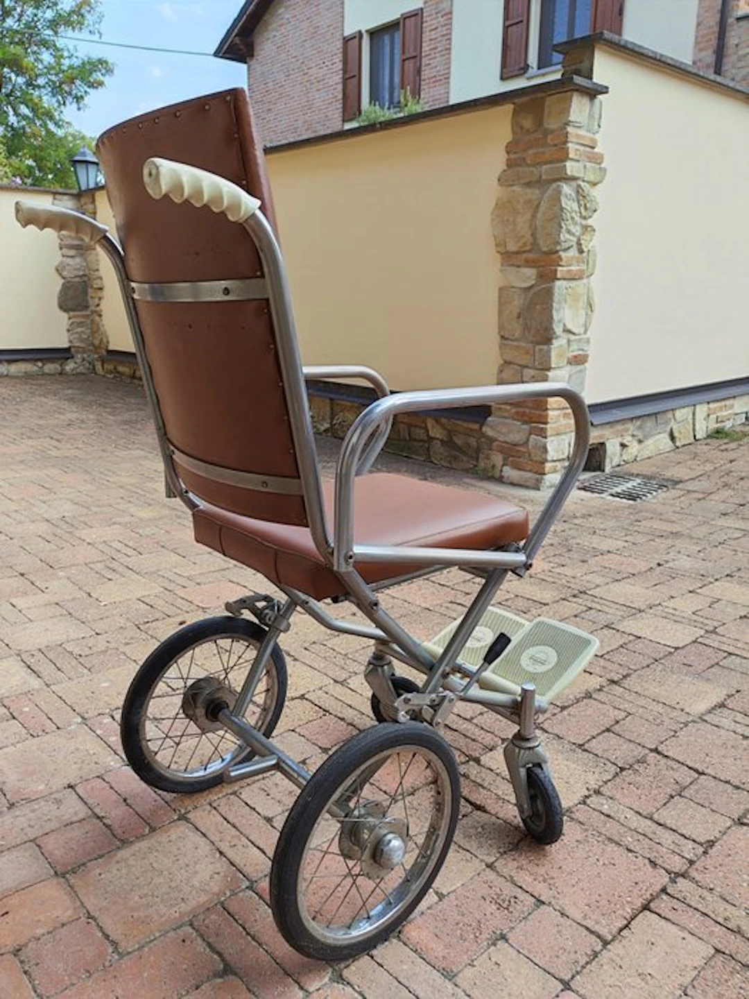 Chair - Steel - Rare example of a vintage transit chair/sedan chair