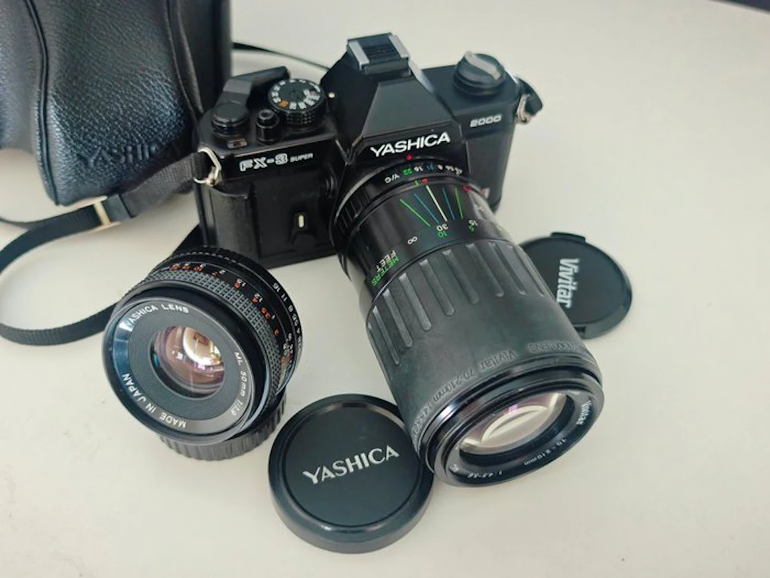 Yashica FX-3 Super 2000 + 50mm + Vivitar 70-210mm |...