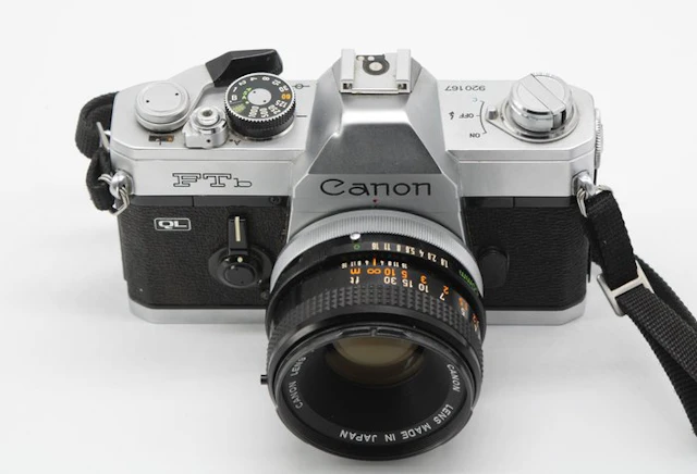 Canon FTb QL + 50mm f/1,8 S.C Single lens reflex camera (SLR)