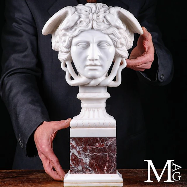 White Carrara Marble - Medusa Statue in White Carrara Marble - Statue - 455 mm