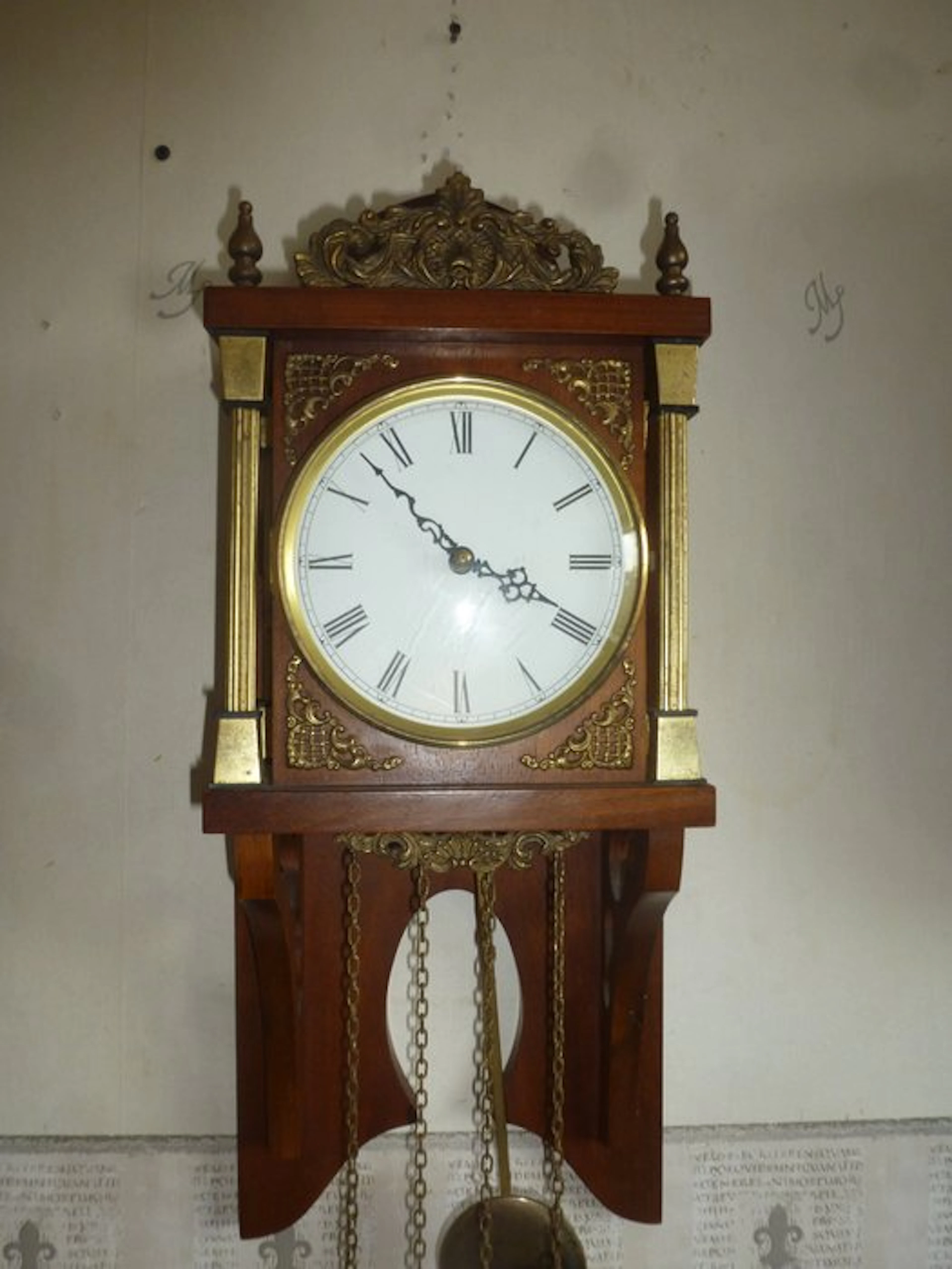 Pendulum clock - - Mahogany - 1970-1980