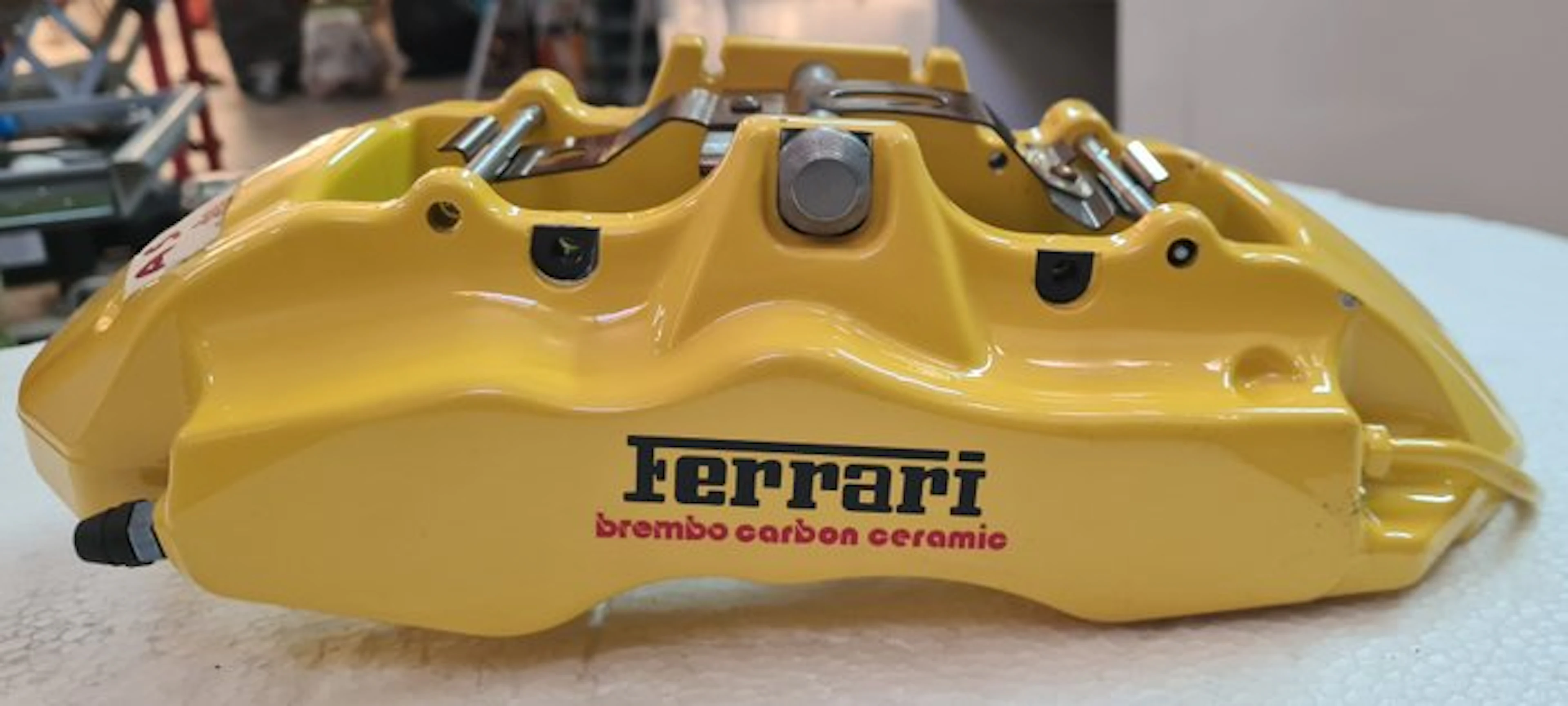 Car part - Ferrari - Pinza FERRARI 599 430 SCUDERIA CCM...