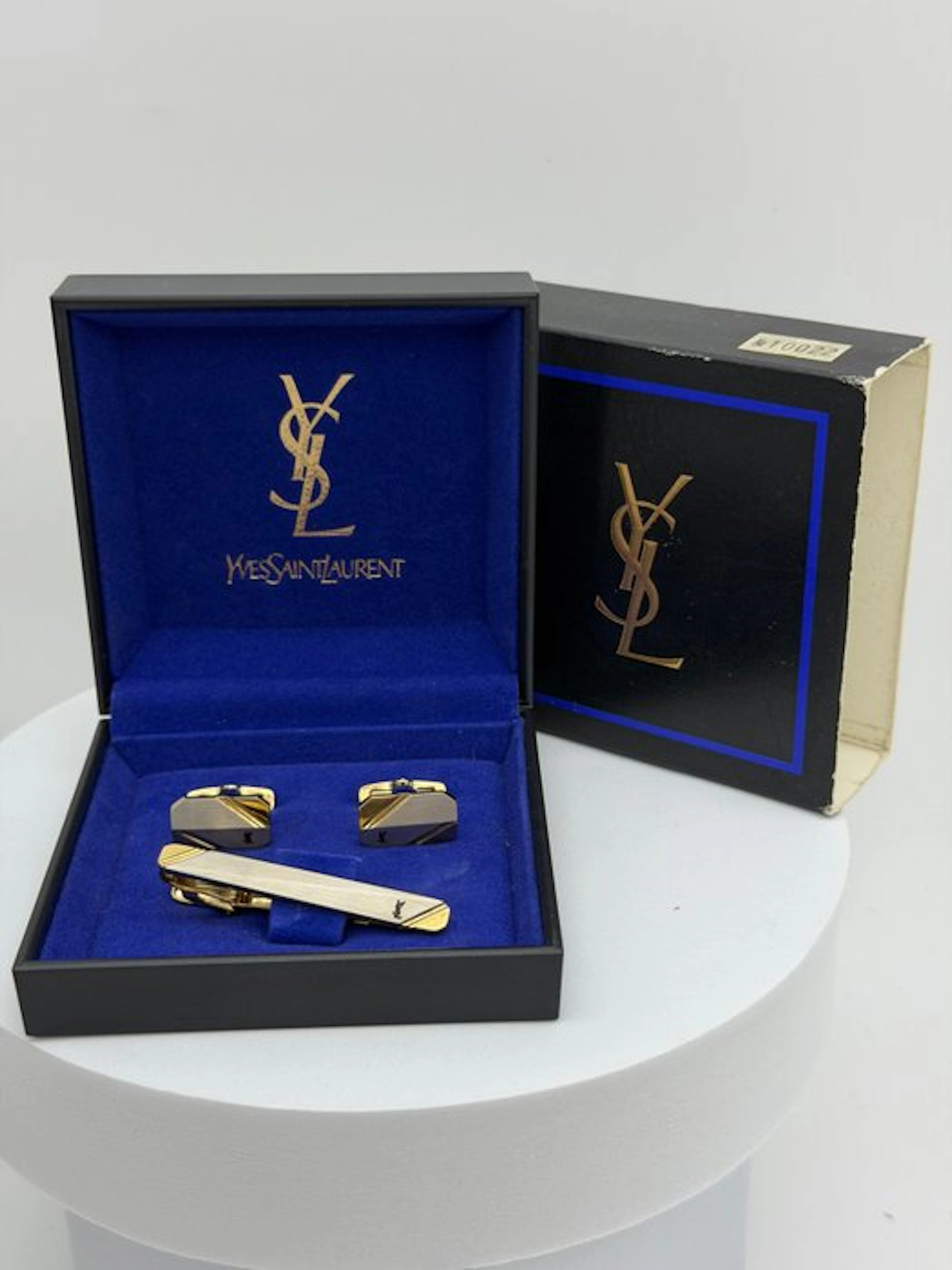 Yves Saint Laurent - Metal, Gold-plated - Cufflinks