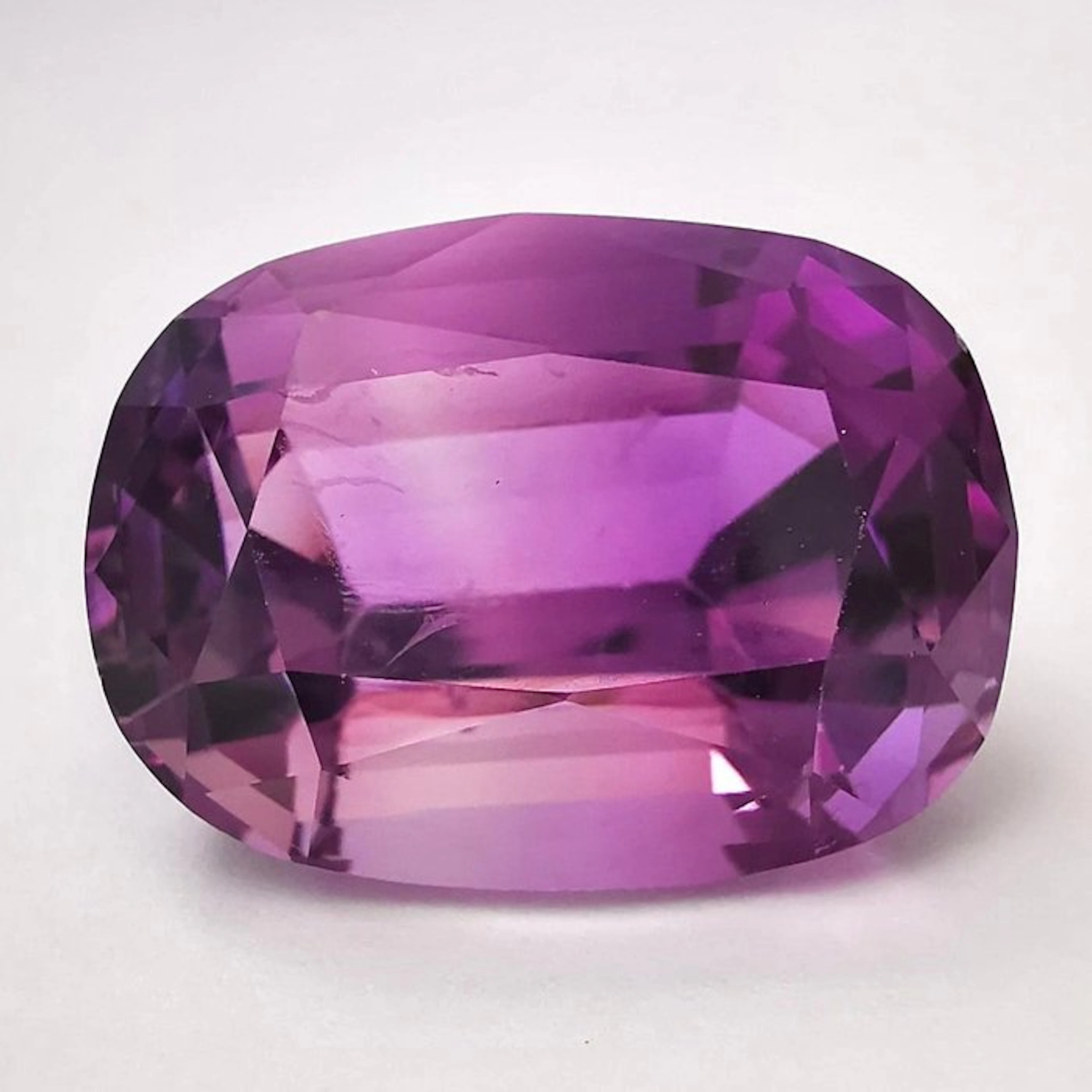 No reserve price Amethyst - 27.71 ct - Antwerp Laboratory...