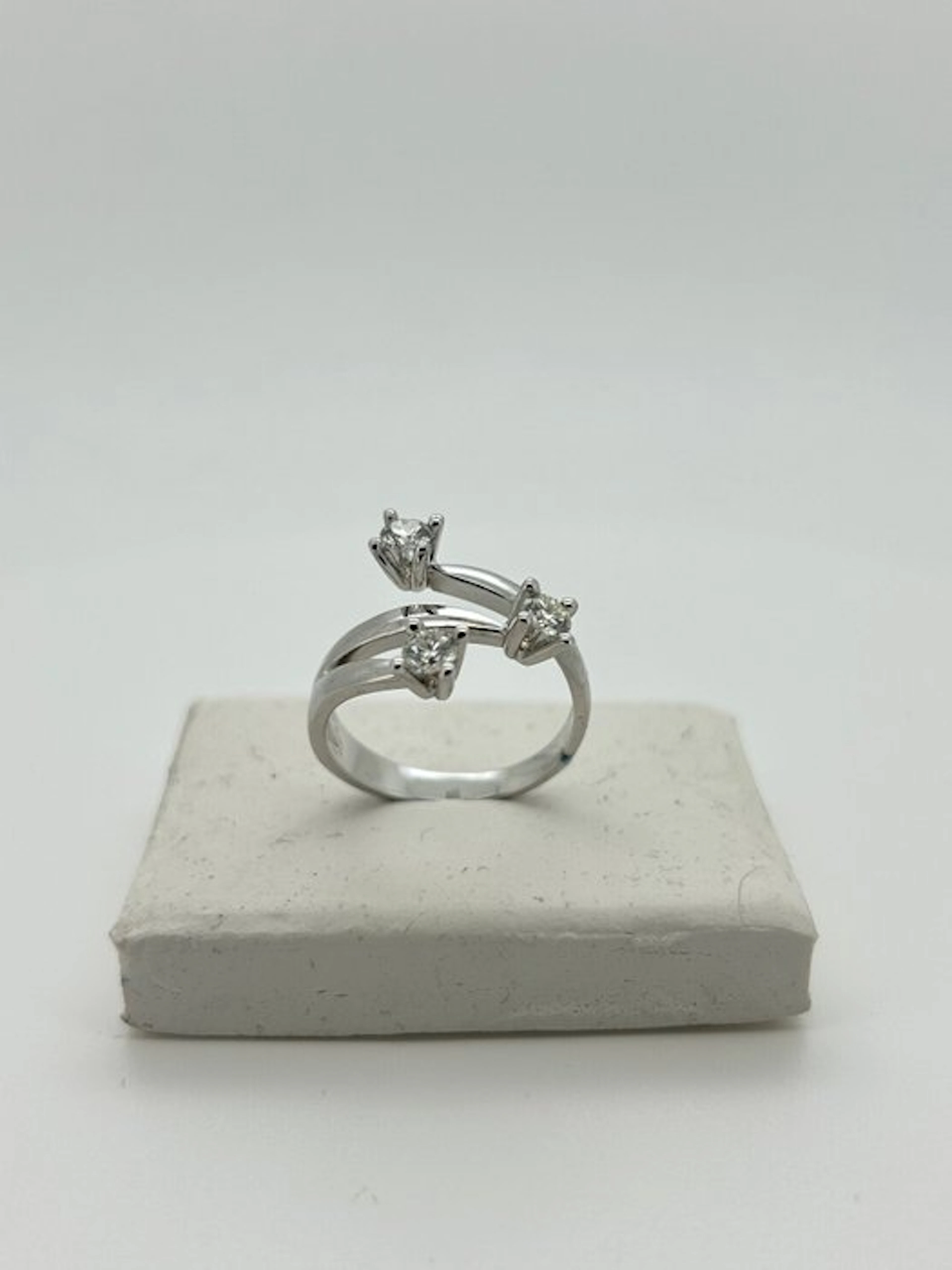 Ring - 18 kt. White gold - 0.75ct. tw. Diamond (Natural) - Diamond