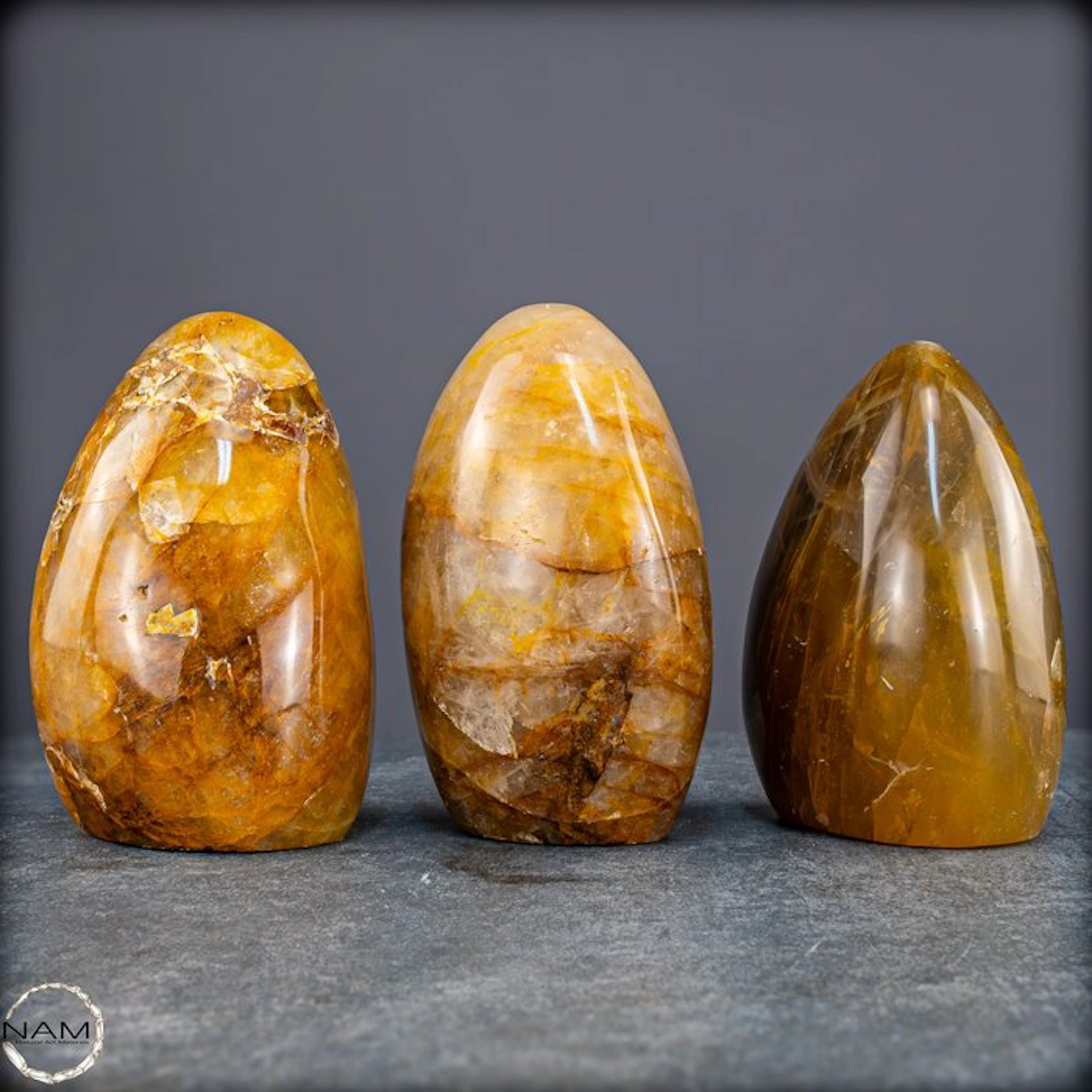 Healer quartz freeforms – Striking 3-piece set with...