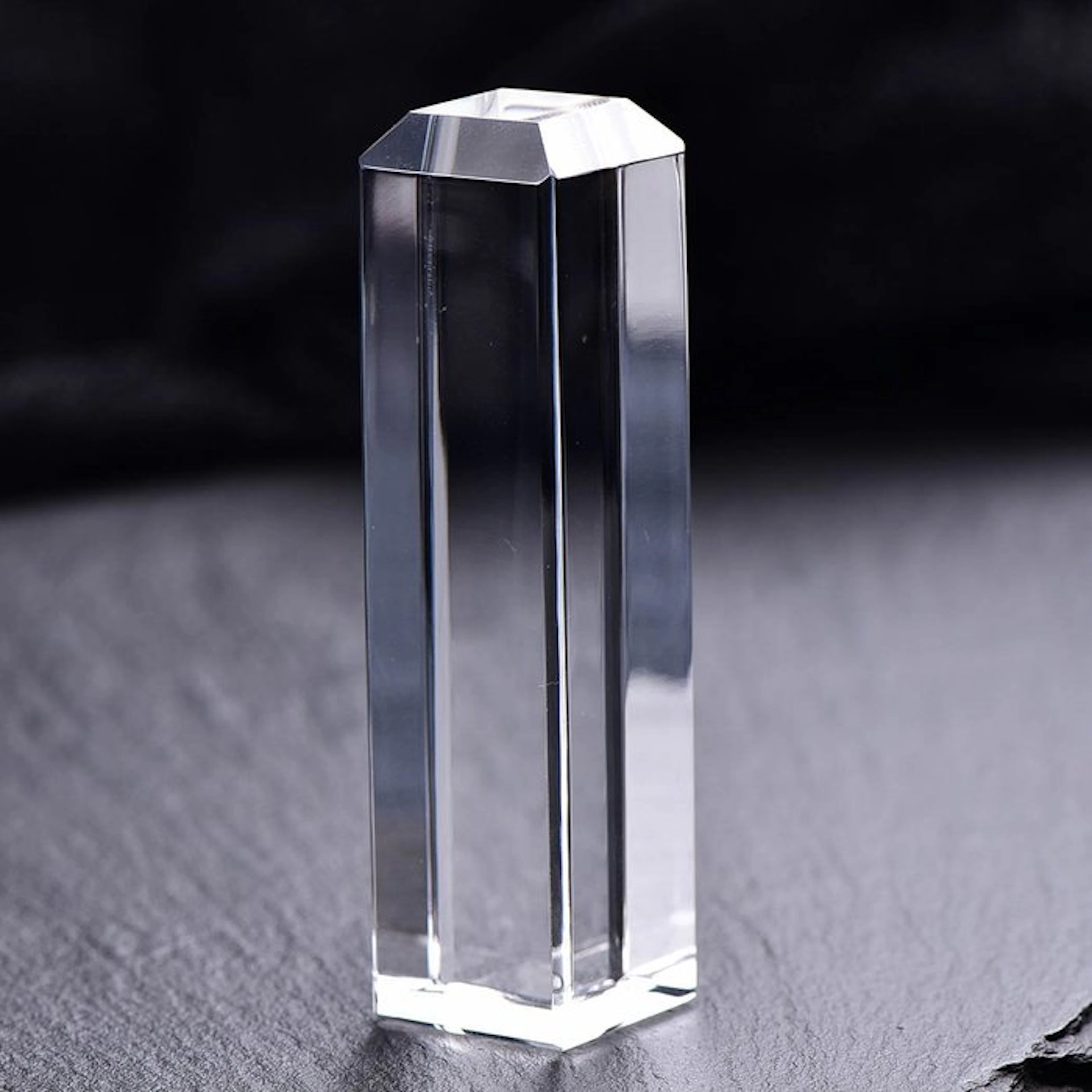 ALGT Certified - Masterful Natural Quartz - Loupe clean...