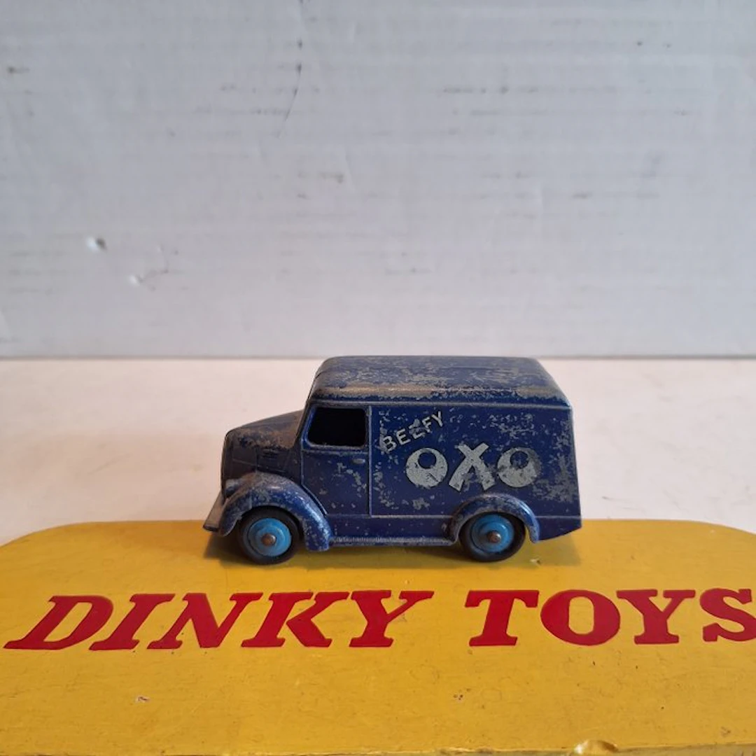 Dinky Toys 1:43 - Model car - Dinky Toys - Trojan Series