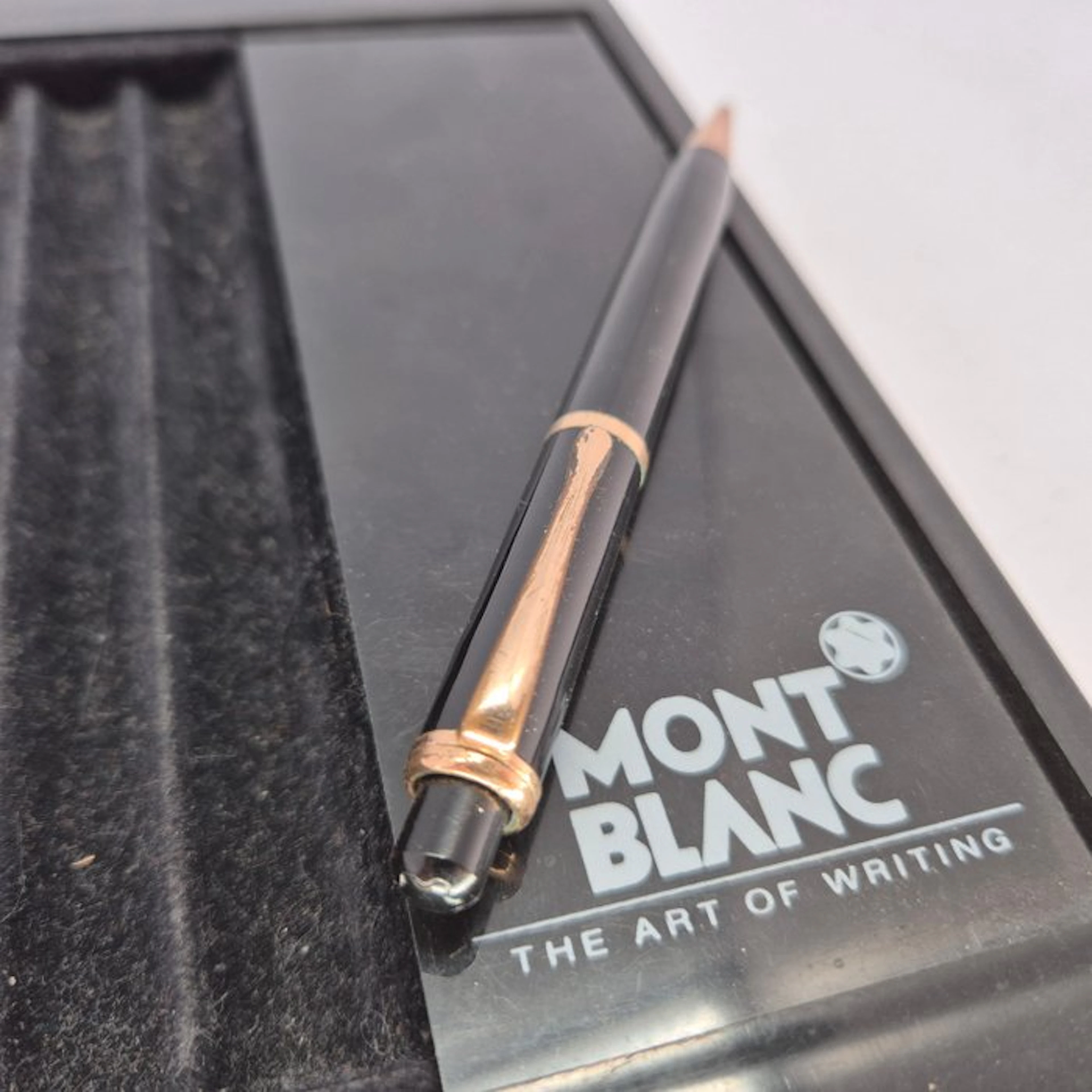 Montblanc - 372 - Black and gold - 1950's - No reserve price - Mechanical