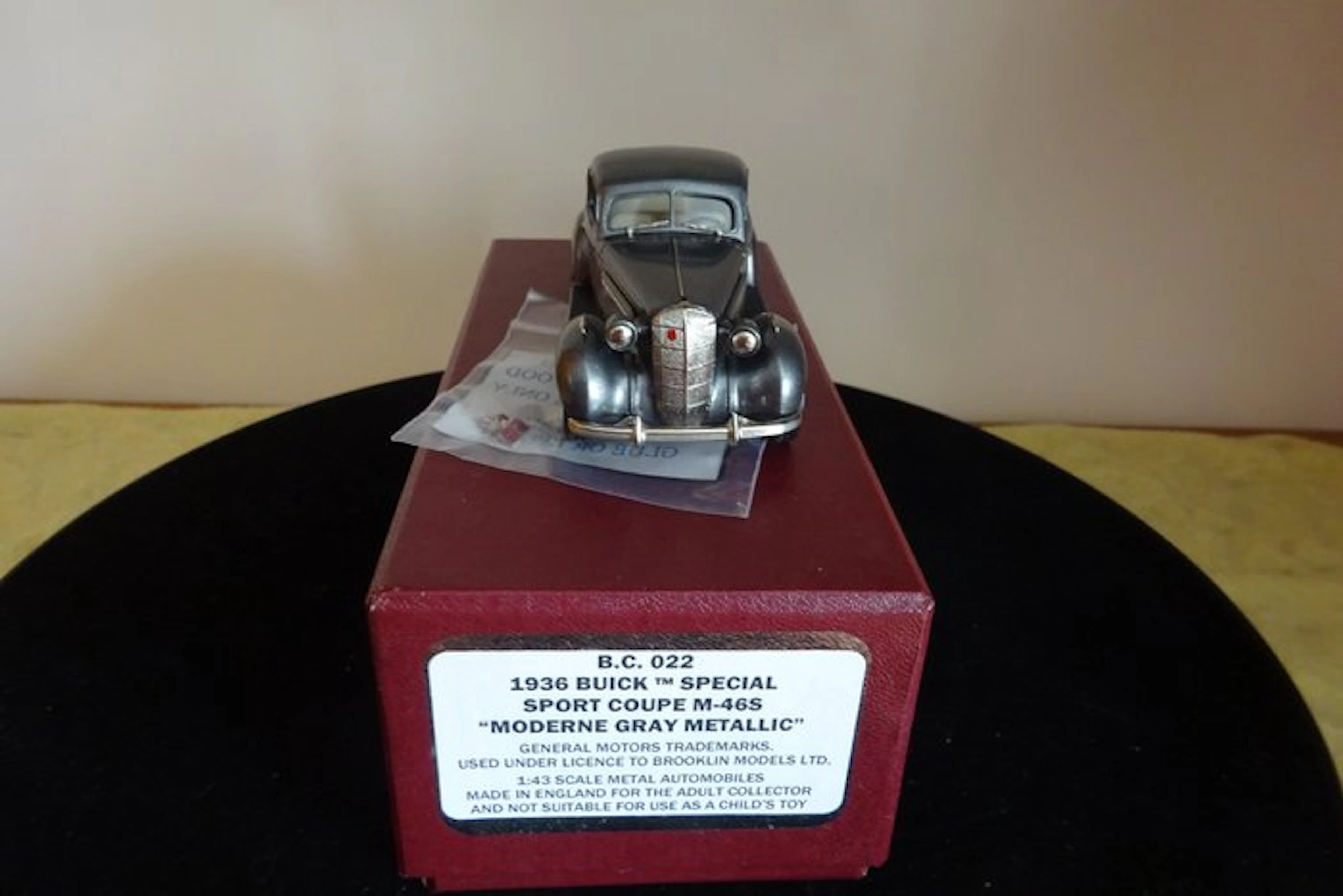 Brooklin 1:43 - Model car - 1936 Buick Special Sport Coupe M-46S
