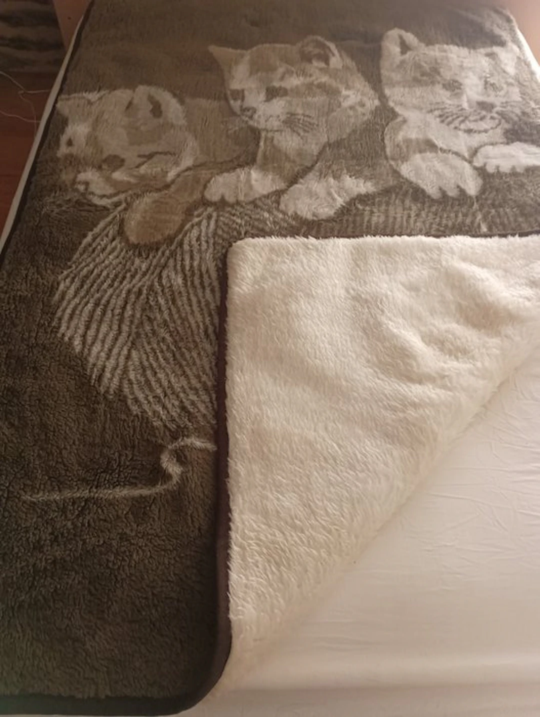 Bedspread - 200 cm - 130 cm - 100% Merinos reversible