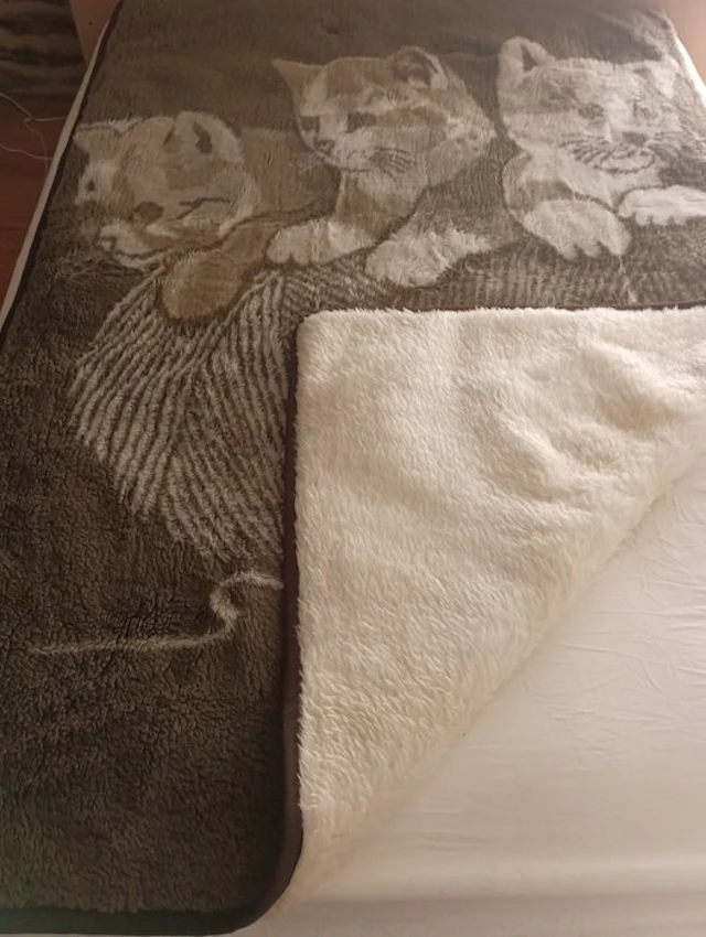 Bedspread - 200 cm - 130 cm - 100% Merinos reversible