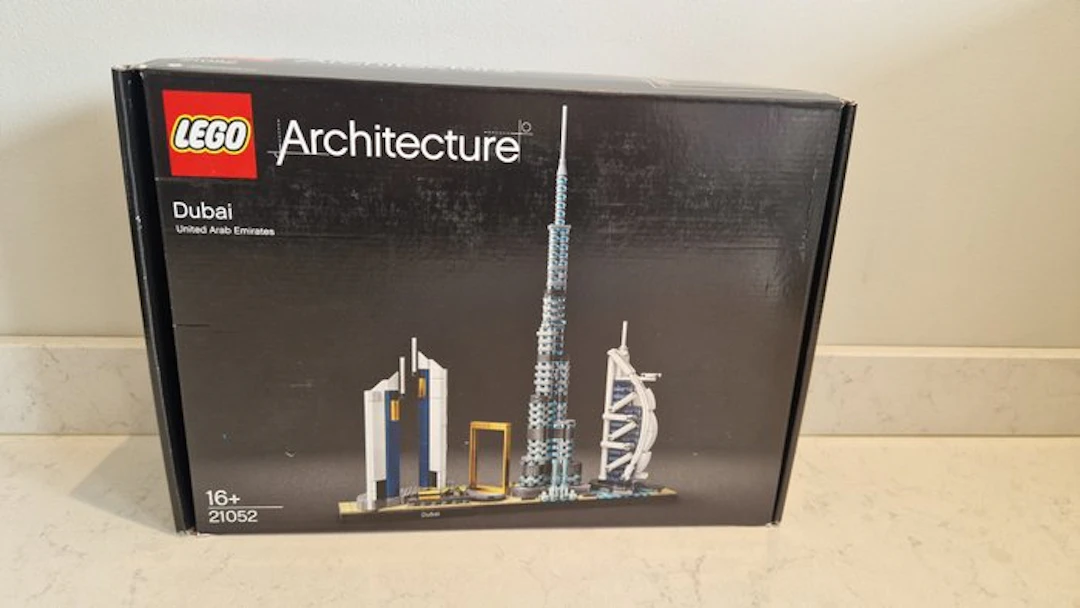 LEGO Set - 21052 - Architecture - Dubai