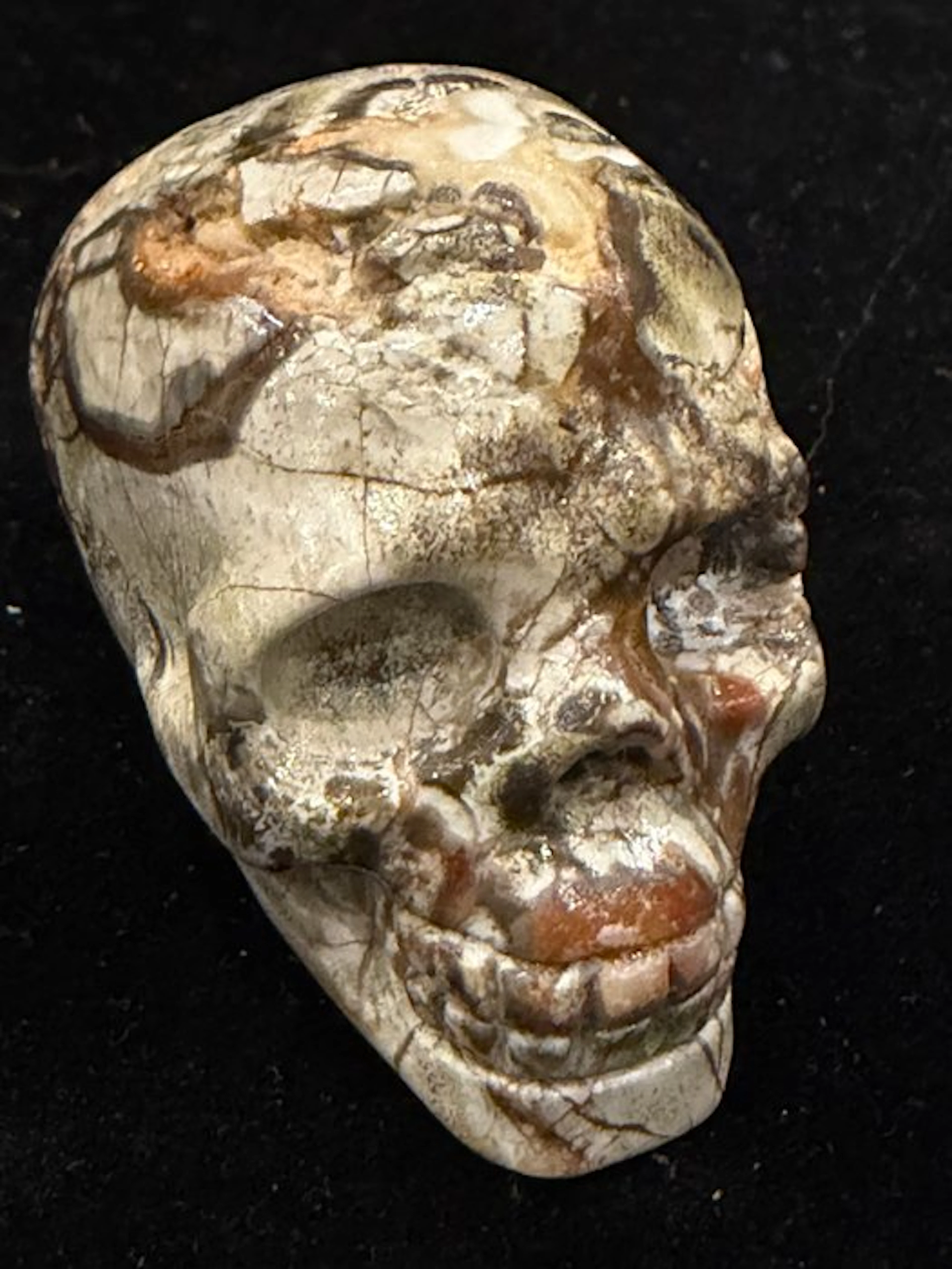 Figure - Impressive Hand-Carved Agate Skull – Natural Stone Sculpture