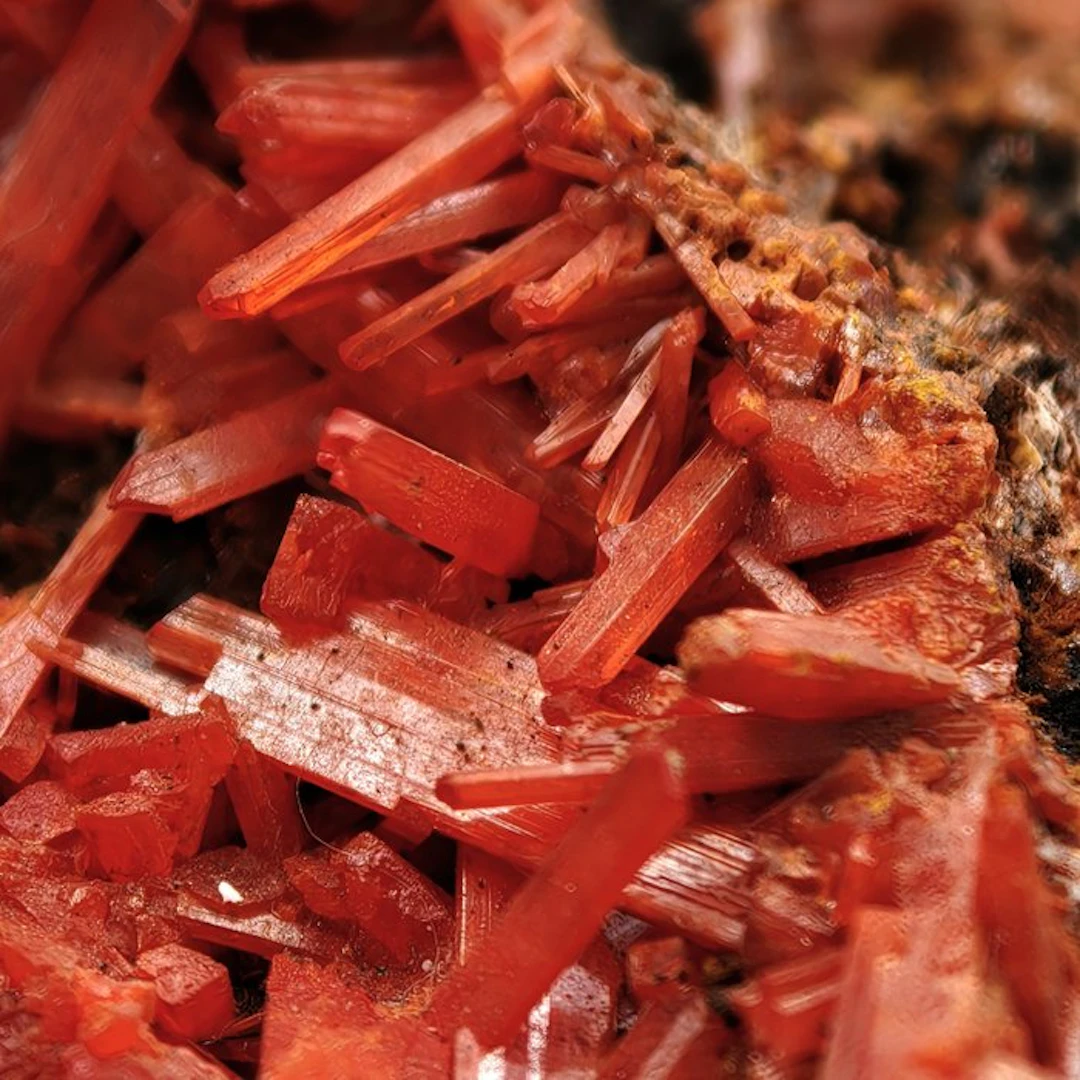 Red crocoite