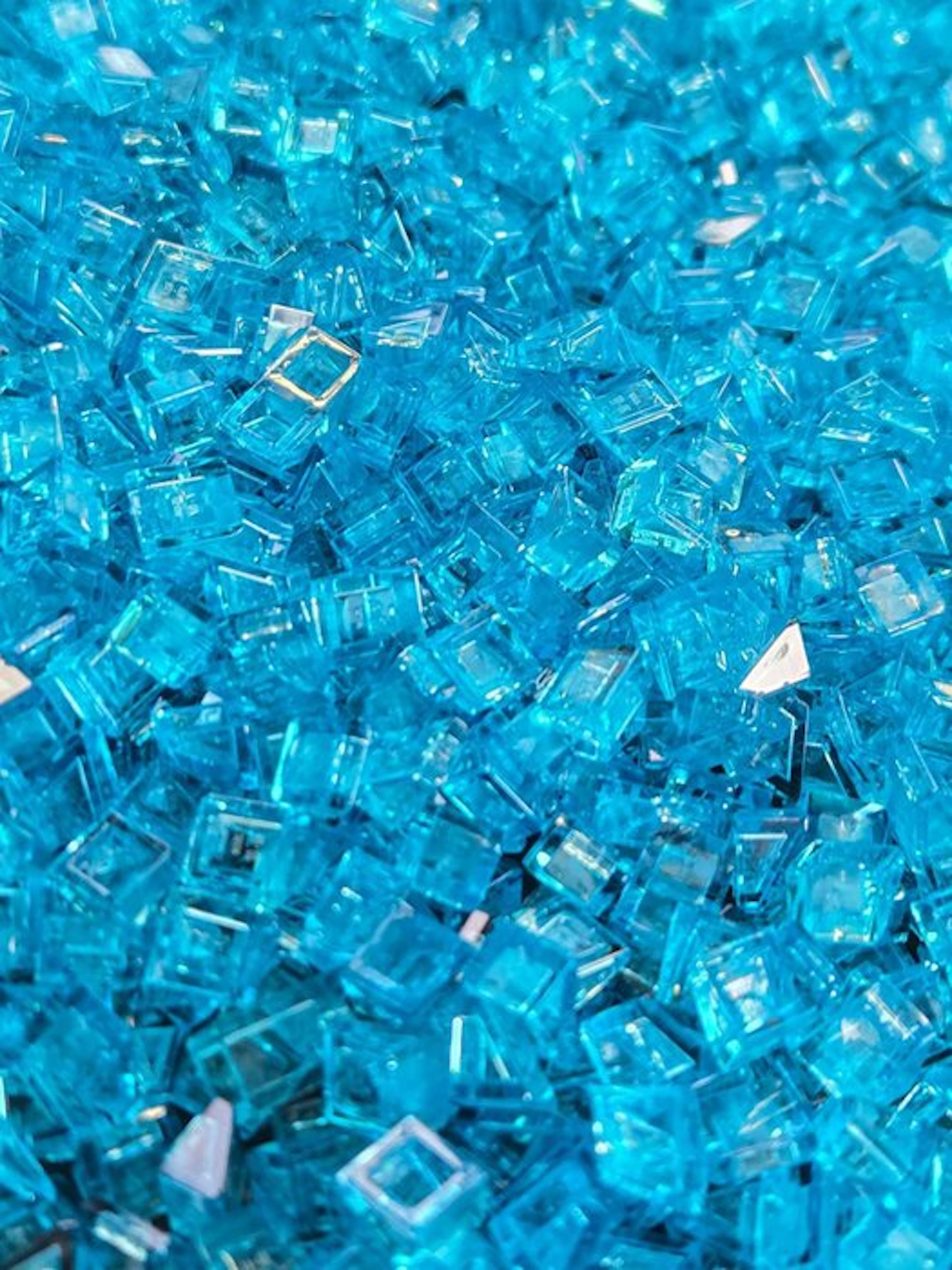 LEGO Pieces - New Slope 30 1 x 1 x 2/3 Trans-Light Blue 2200pcs