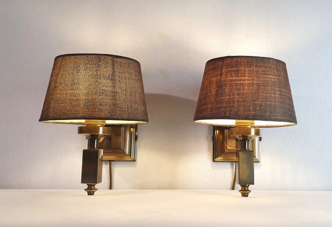 Herda - Twee vintage lampen - Wall lamp - Brass