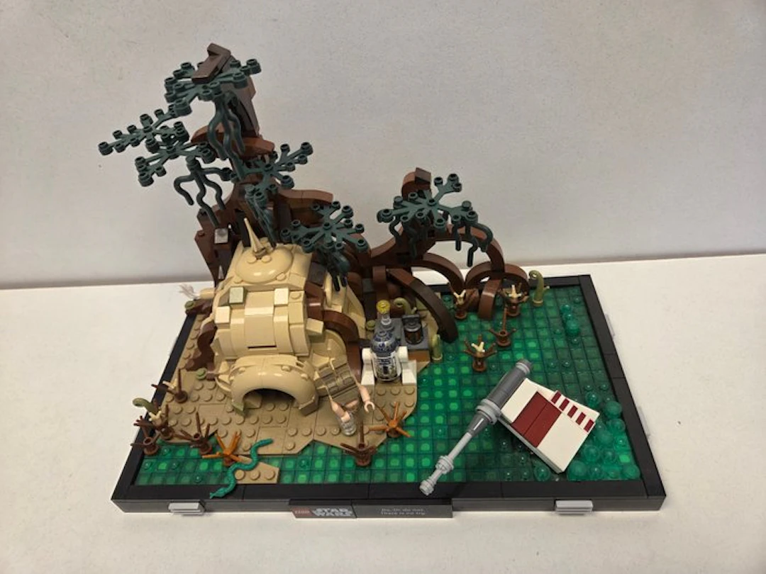 LEGO Set - 75330 - Star Wars - LEGO Star Wars 75330 Jedi...