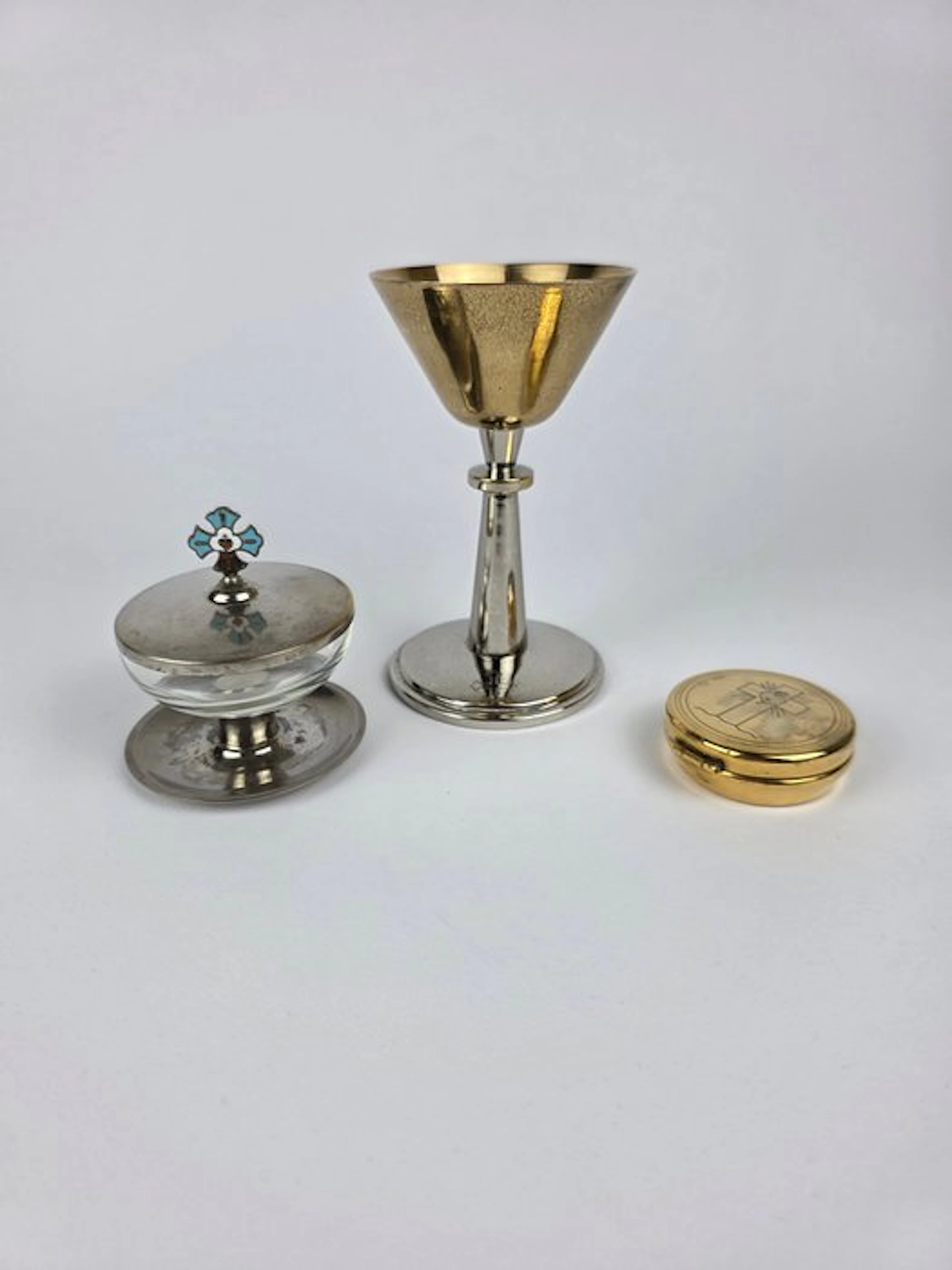Chalice (3) - Metal - Lot of liturgical objects