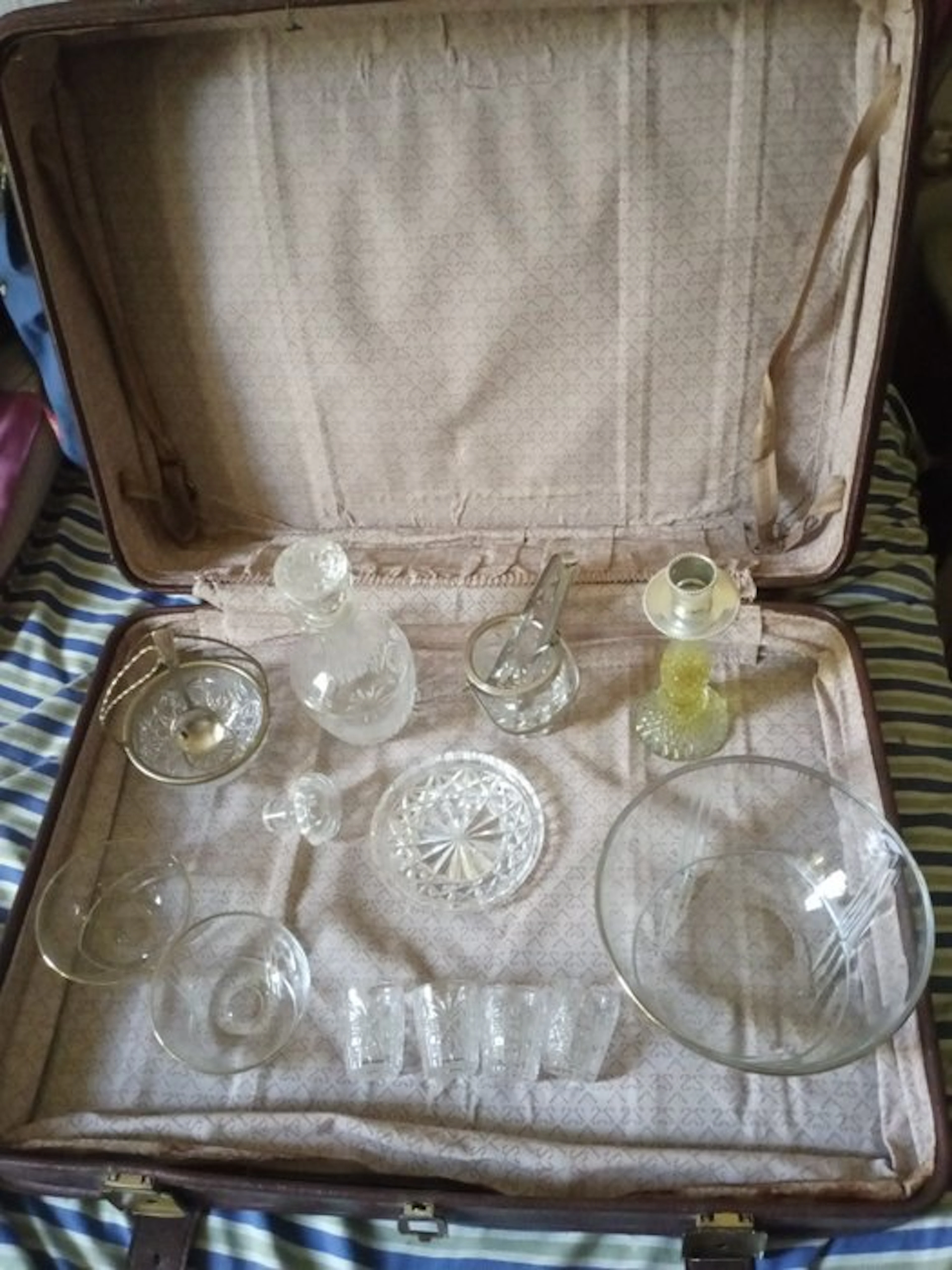 Themed collection - A themed-set collection of 15 vintage...
