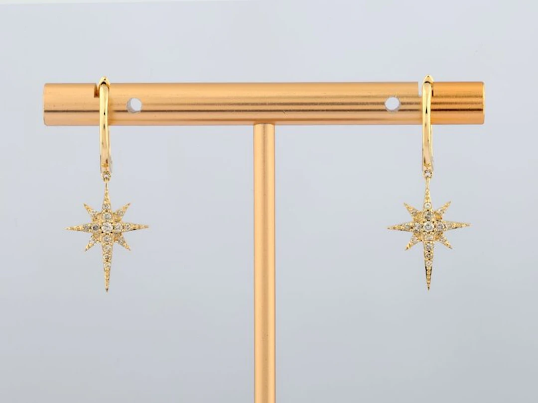 Earrings - 14 kt. Yellow gold - 0.19ct. tw. Diamond (Natural)