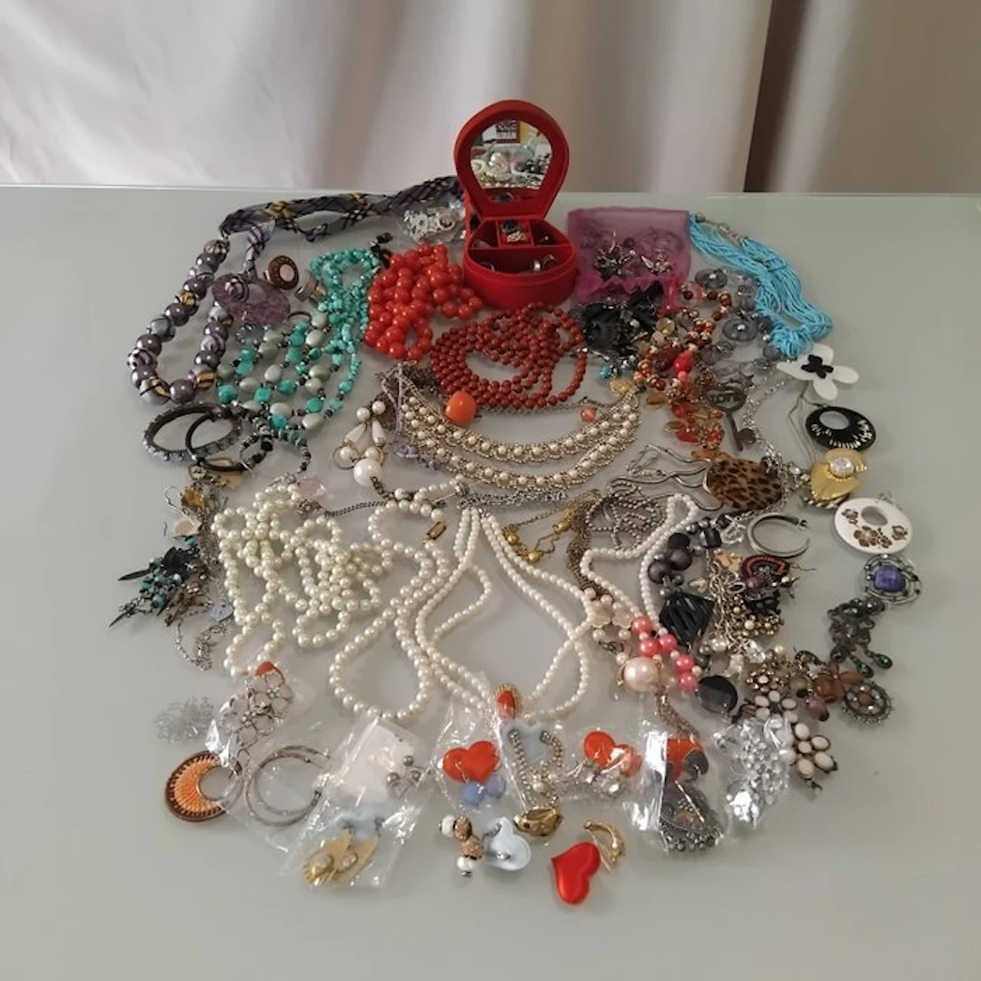 Themed collection - Vintage costume jewelry (Boho). Necklaces, earrings, rings