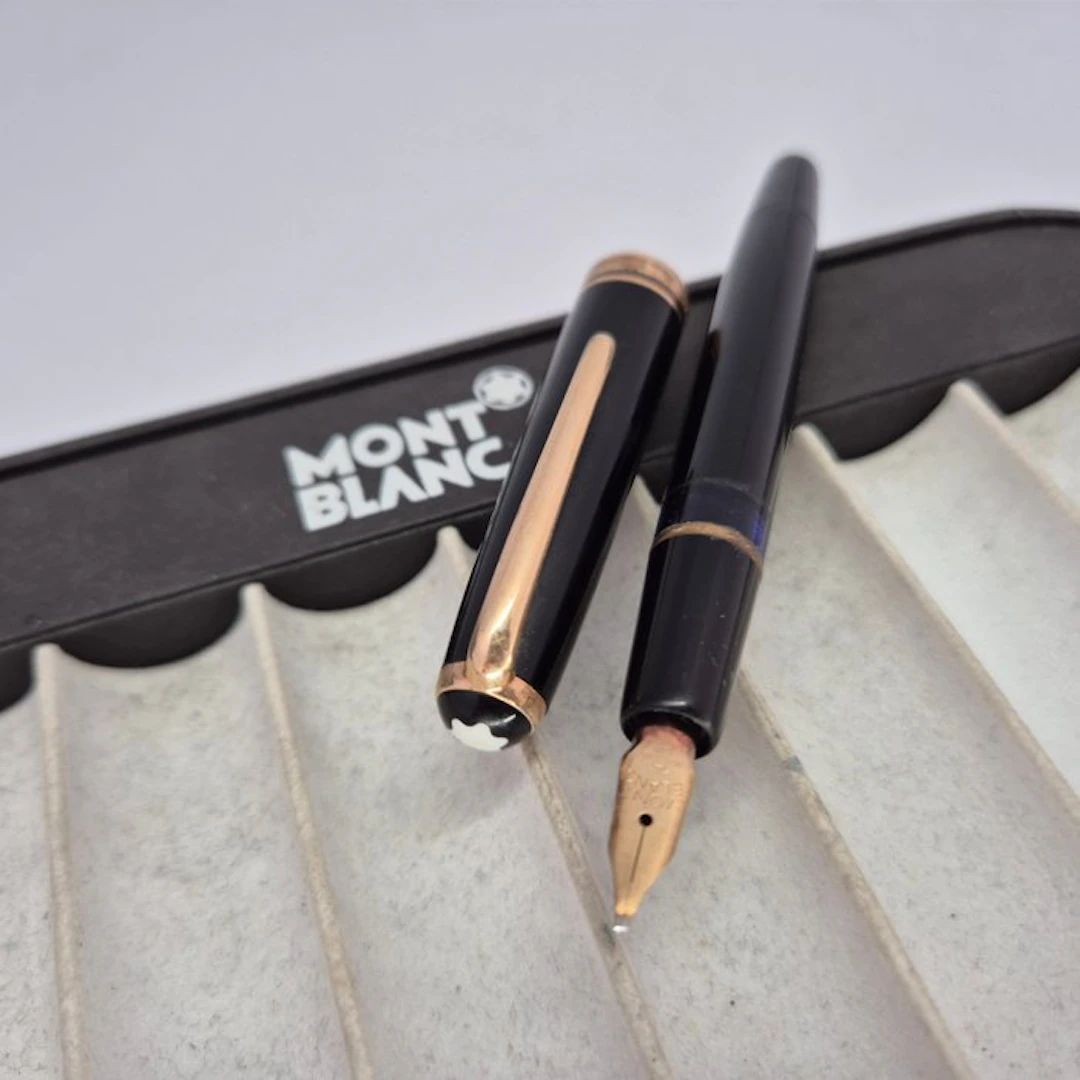 Montblanc - 254 - 14k gold nib (B) - 1950's - Black and...