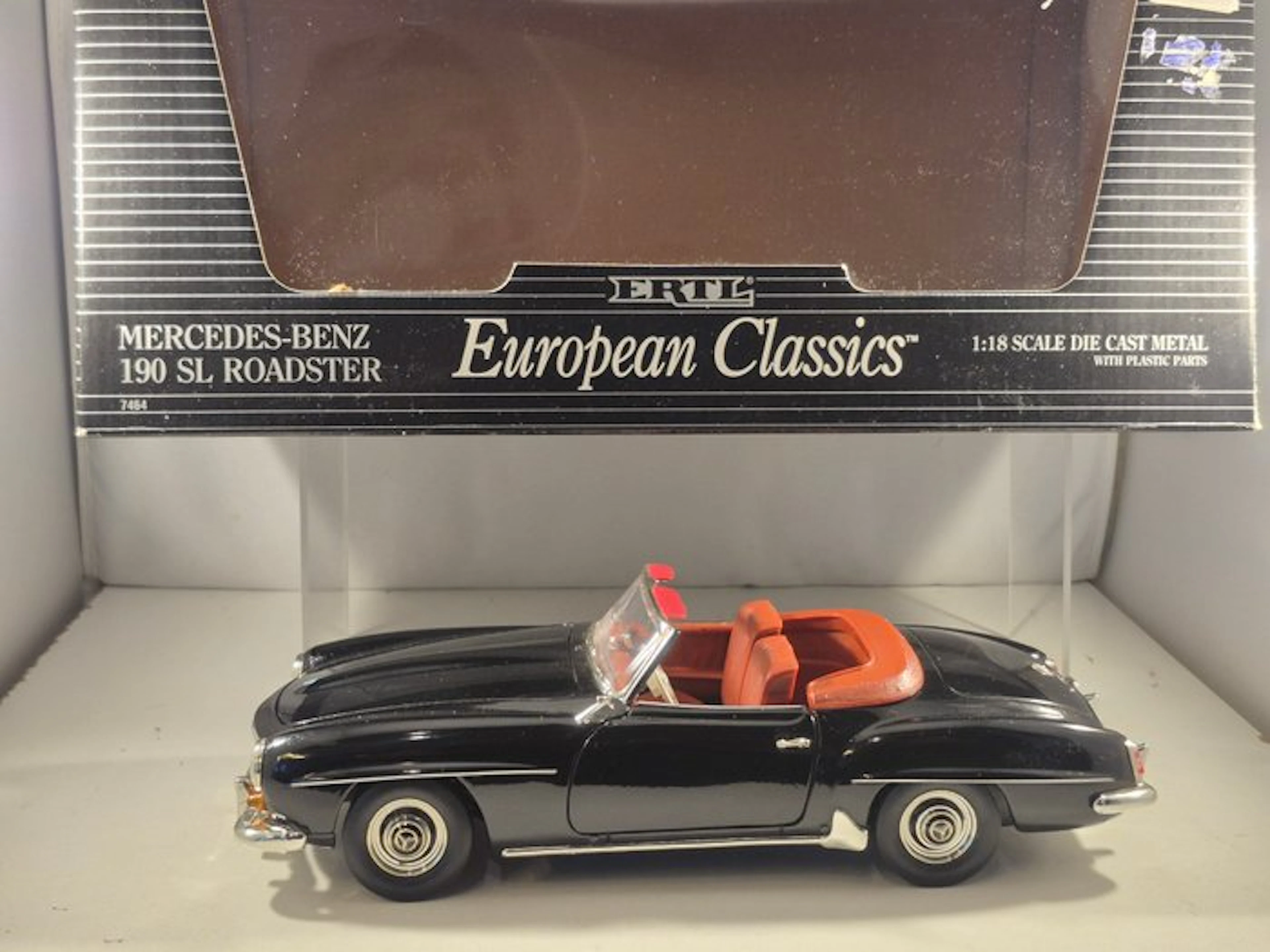 Ertl 1:18 - Model convertible car - Mercedes-Benz 190 SL Roadster
