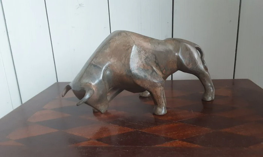 P. Chenet - Figure - Stier - 23 cm - Bronze
