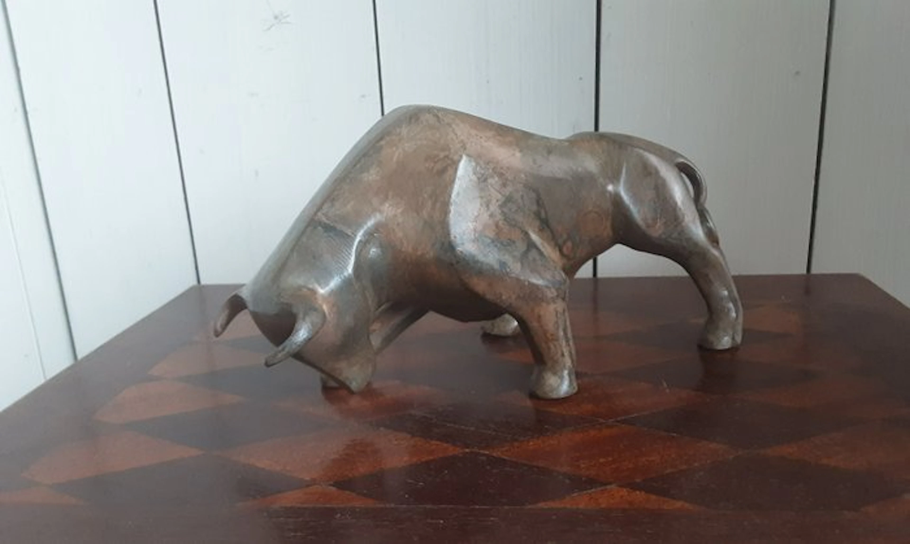 P. Chenet - Figure - Stier - 23 cm - Bronze