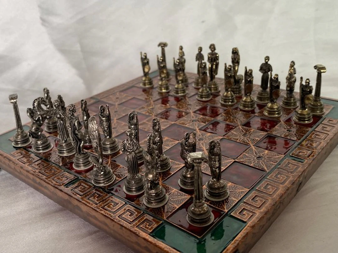 Chess set - Greek troops handcrafted in bronze