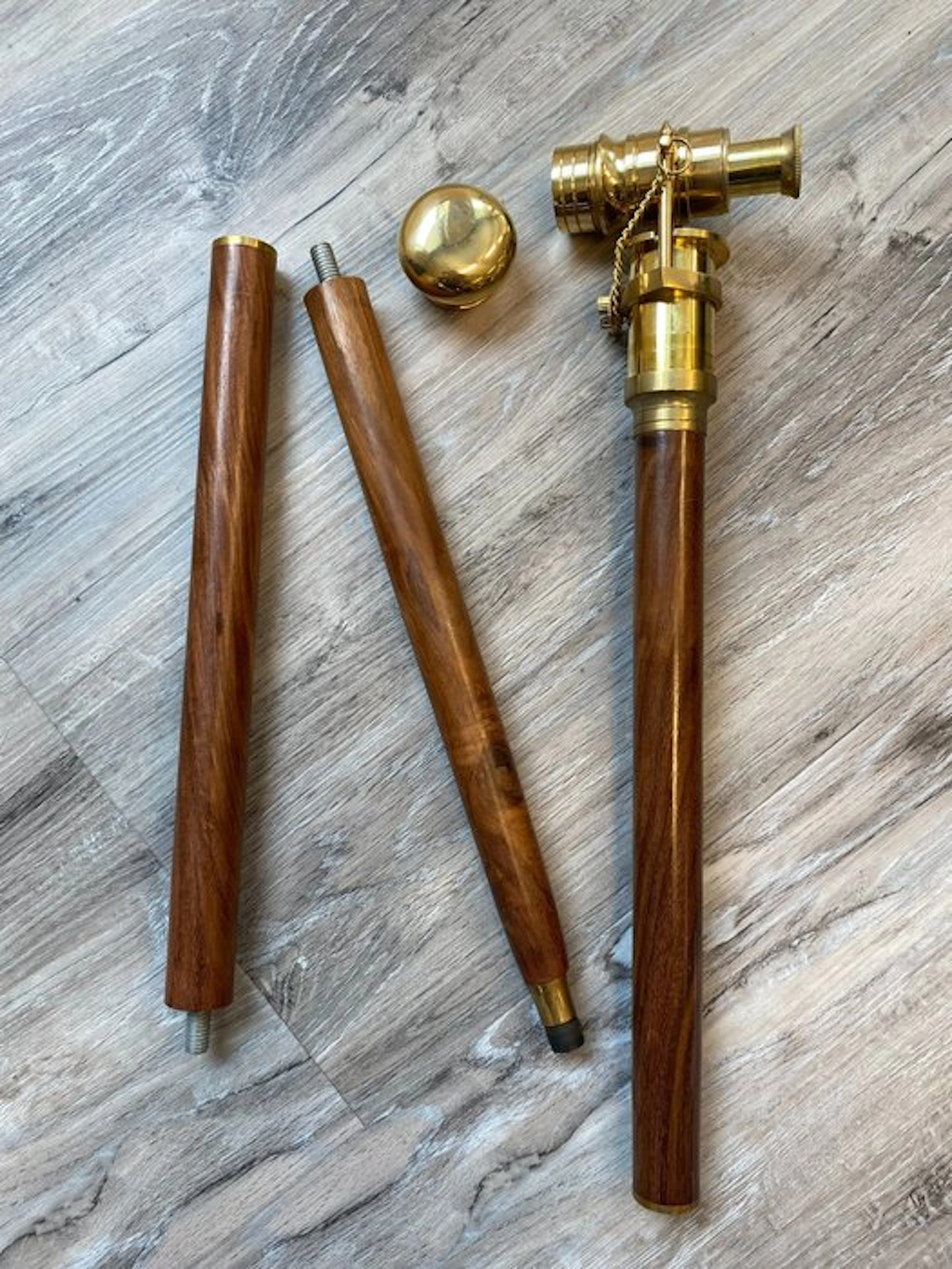 Walking stick - Walking stick with a heavy brass handle...