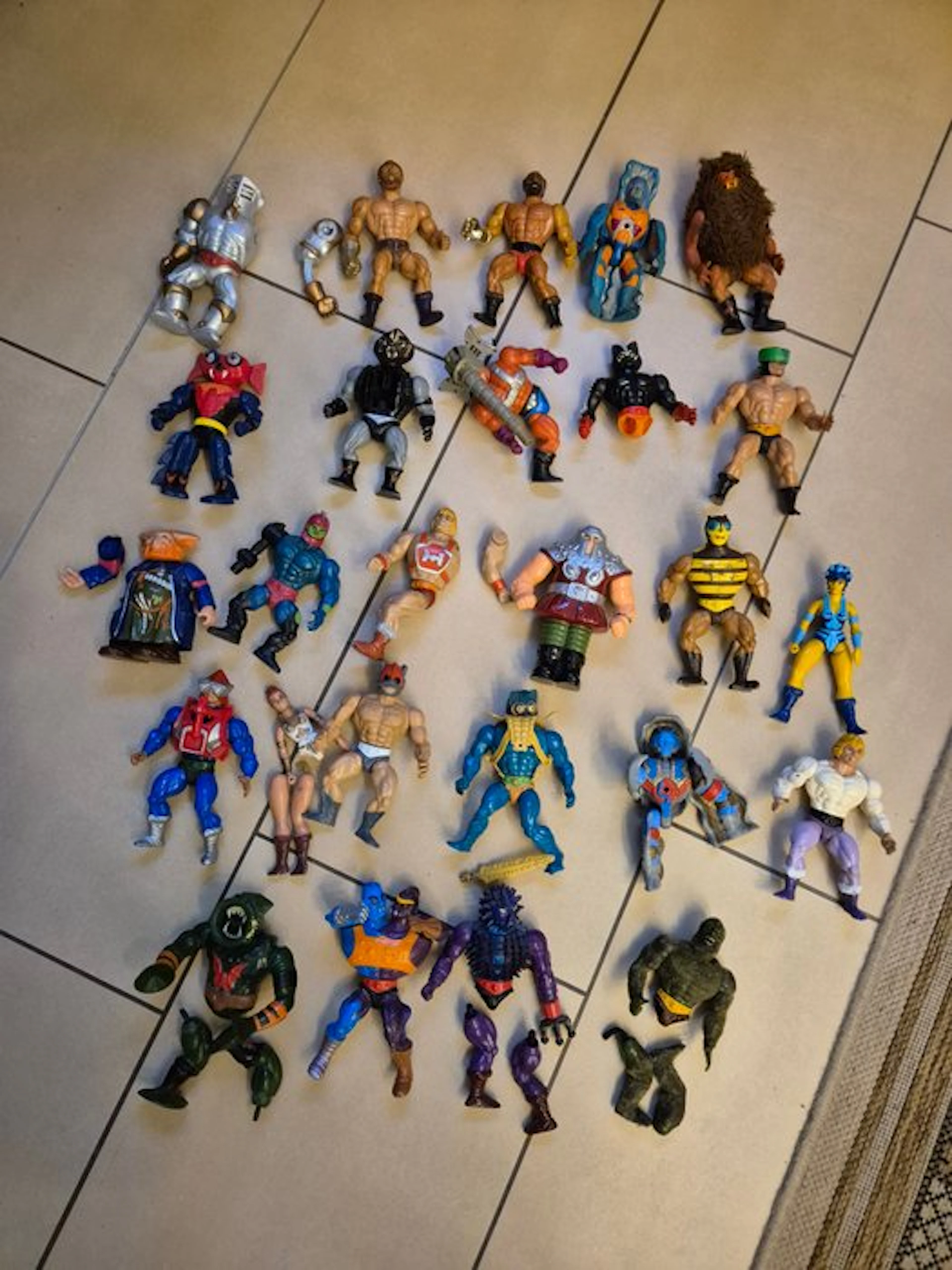 Mattel - Figure (27) - Plastic