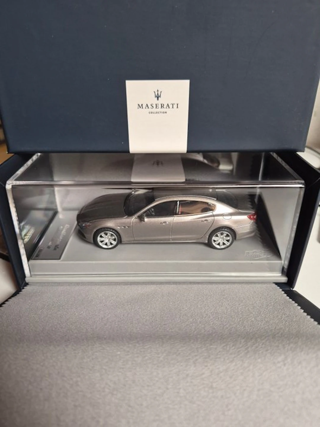 BBR 1:43 - Model sports car - Maserati Quattroporte...